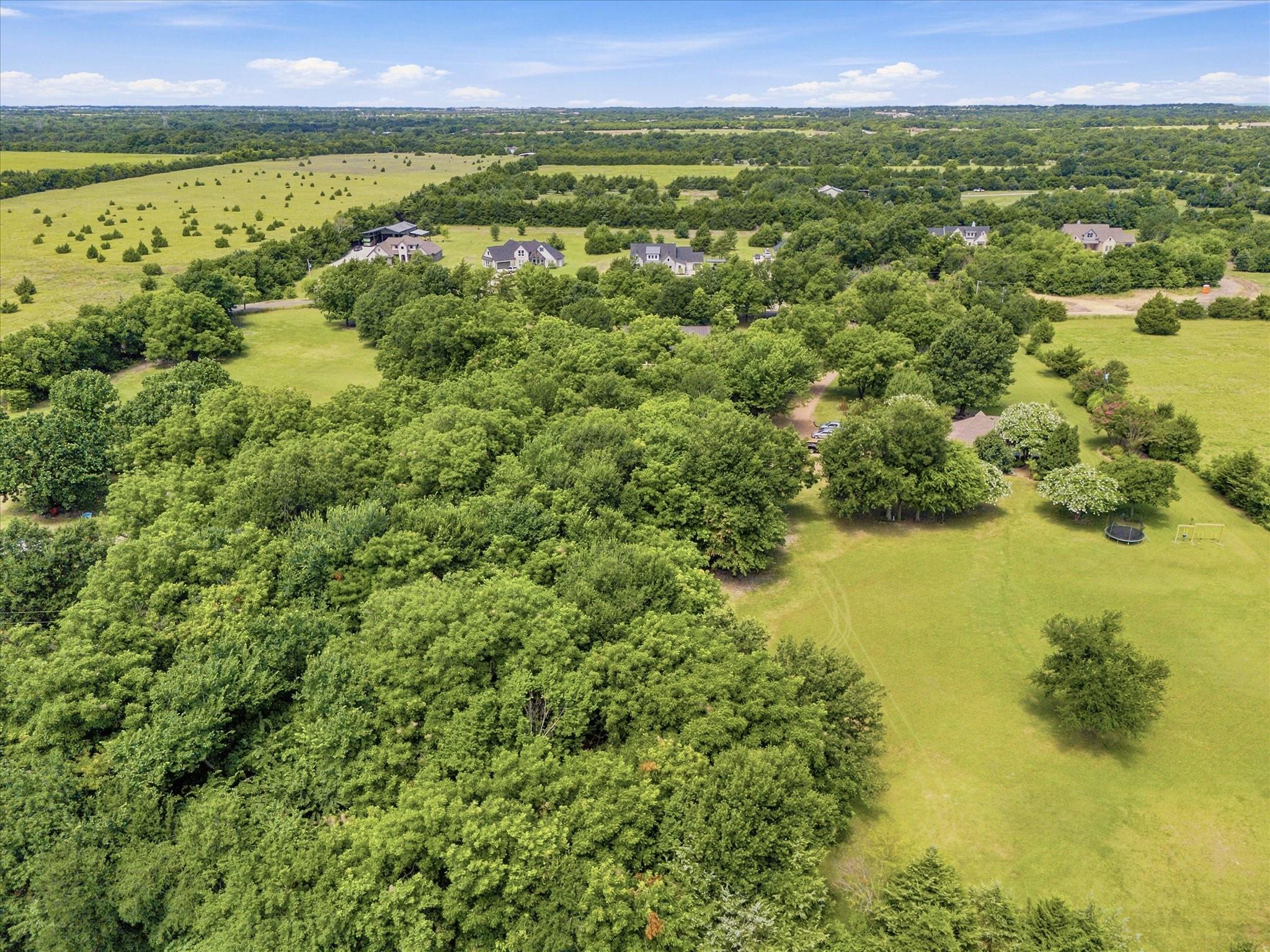main property photo 29