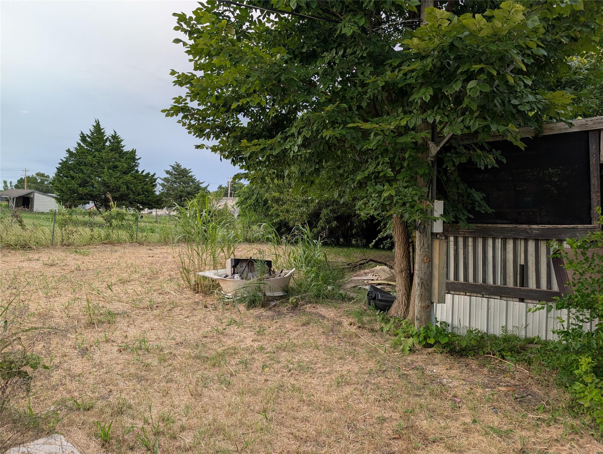 main property photo 9