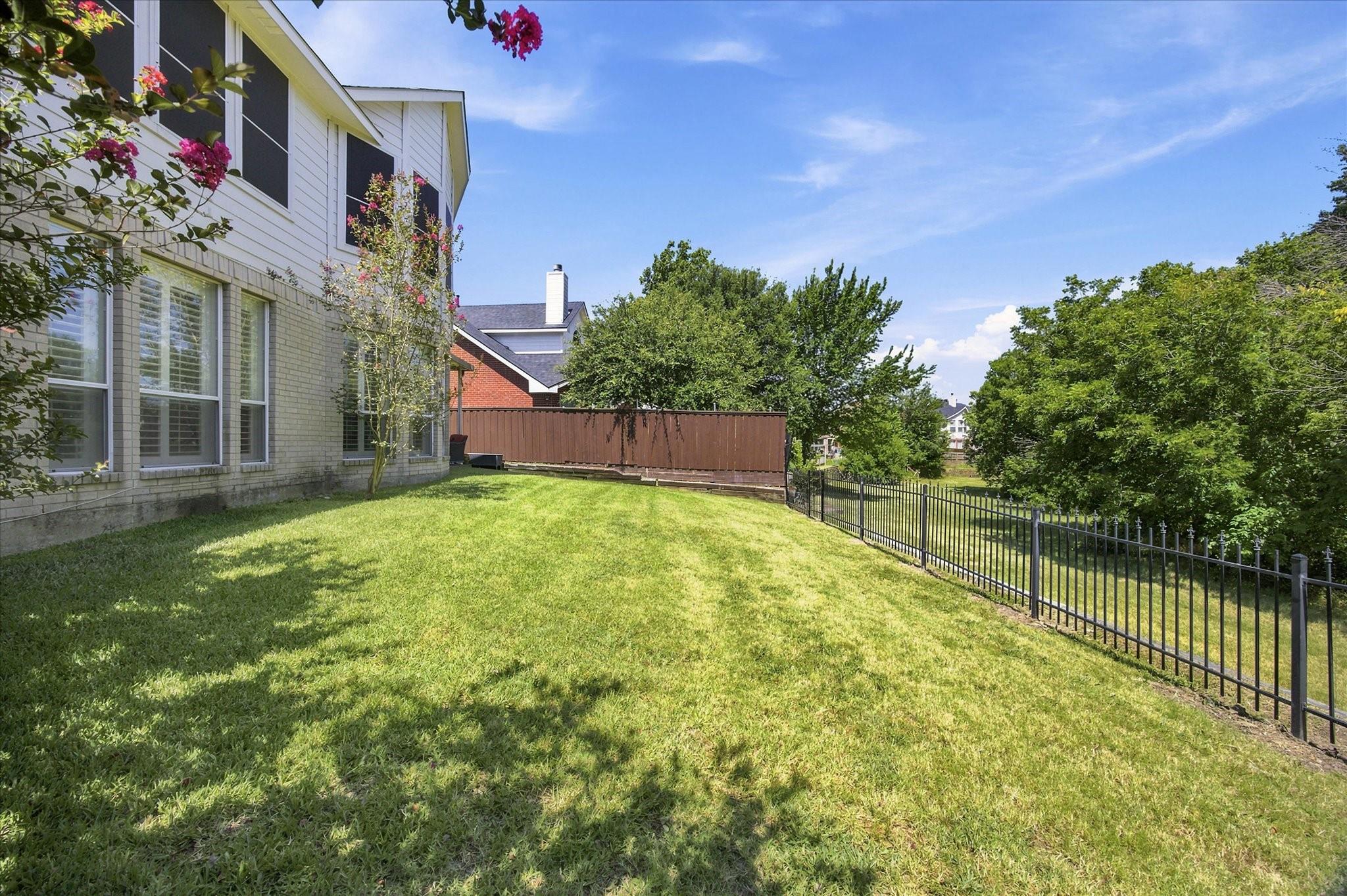 property viewer photo 24