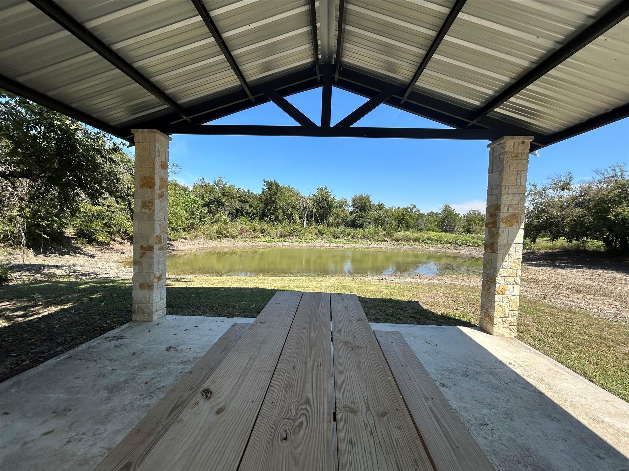 main property photo 10
