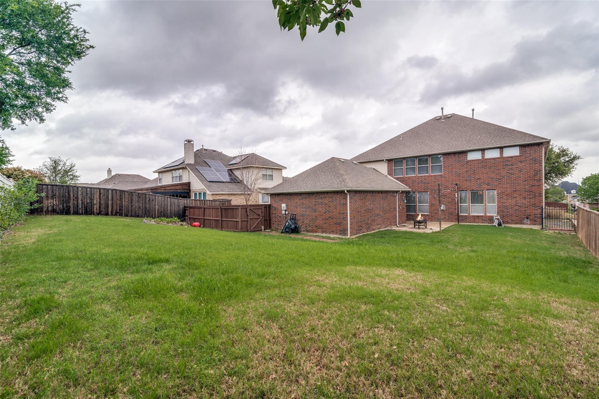 main property photo 23