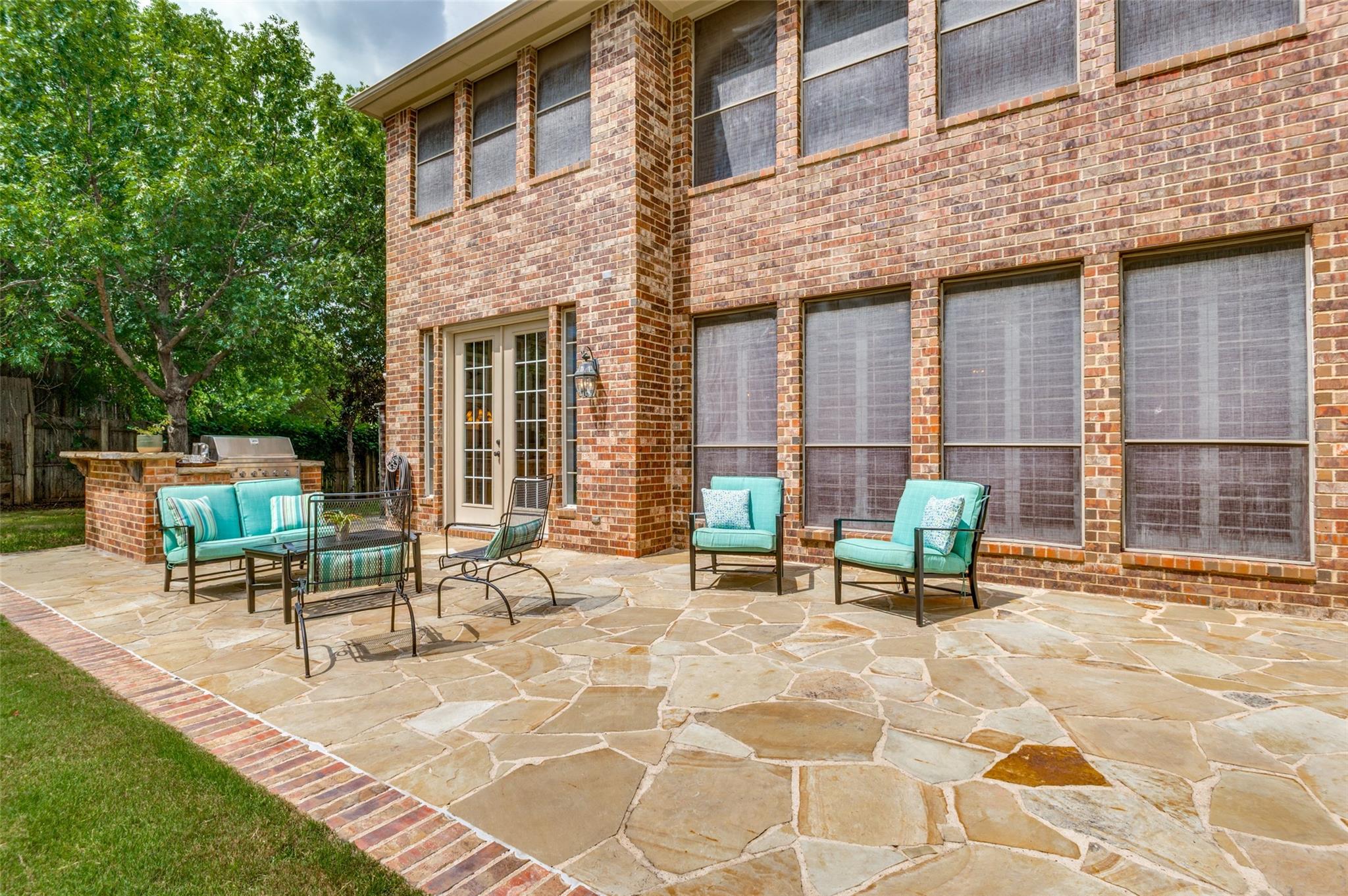 main property photo 21