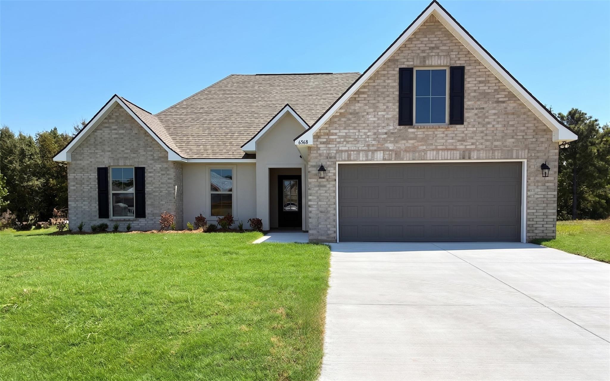 main property photo 0