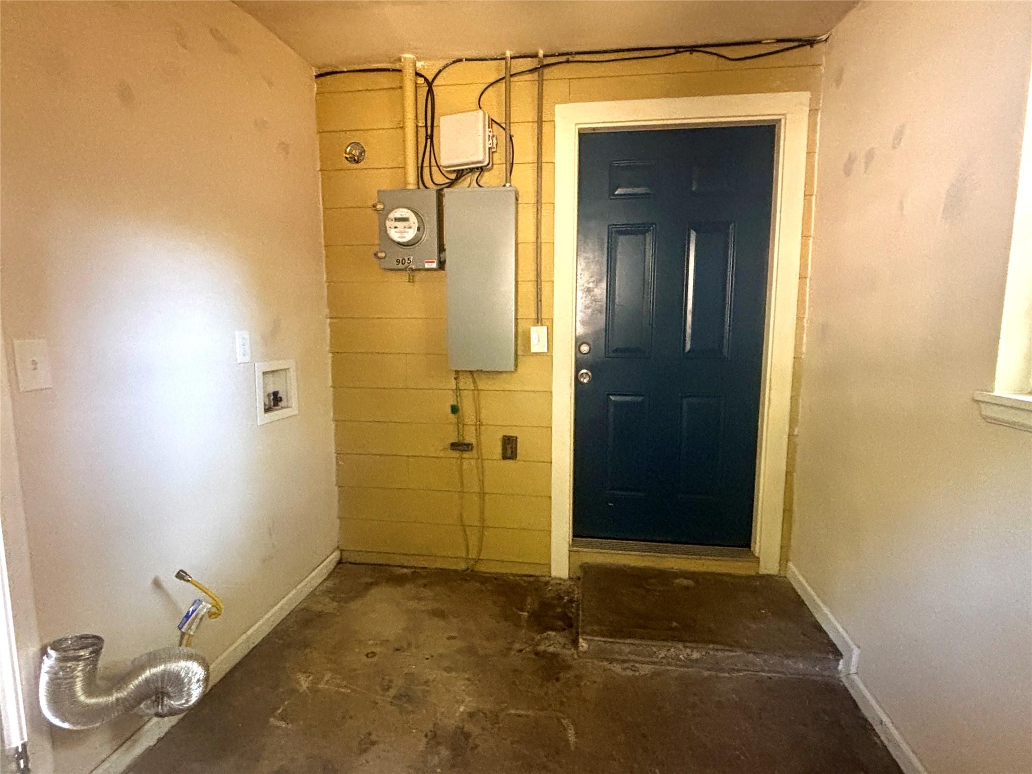main property photo 25
