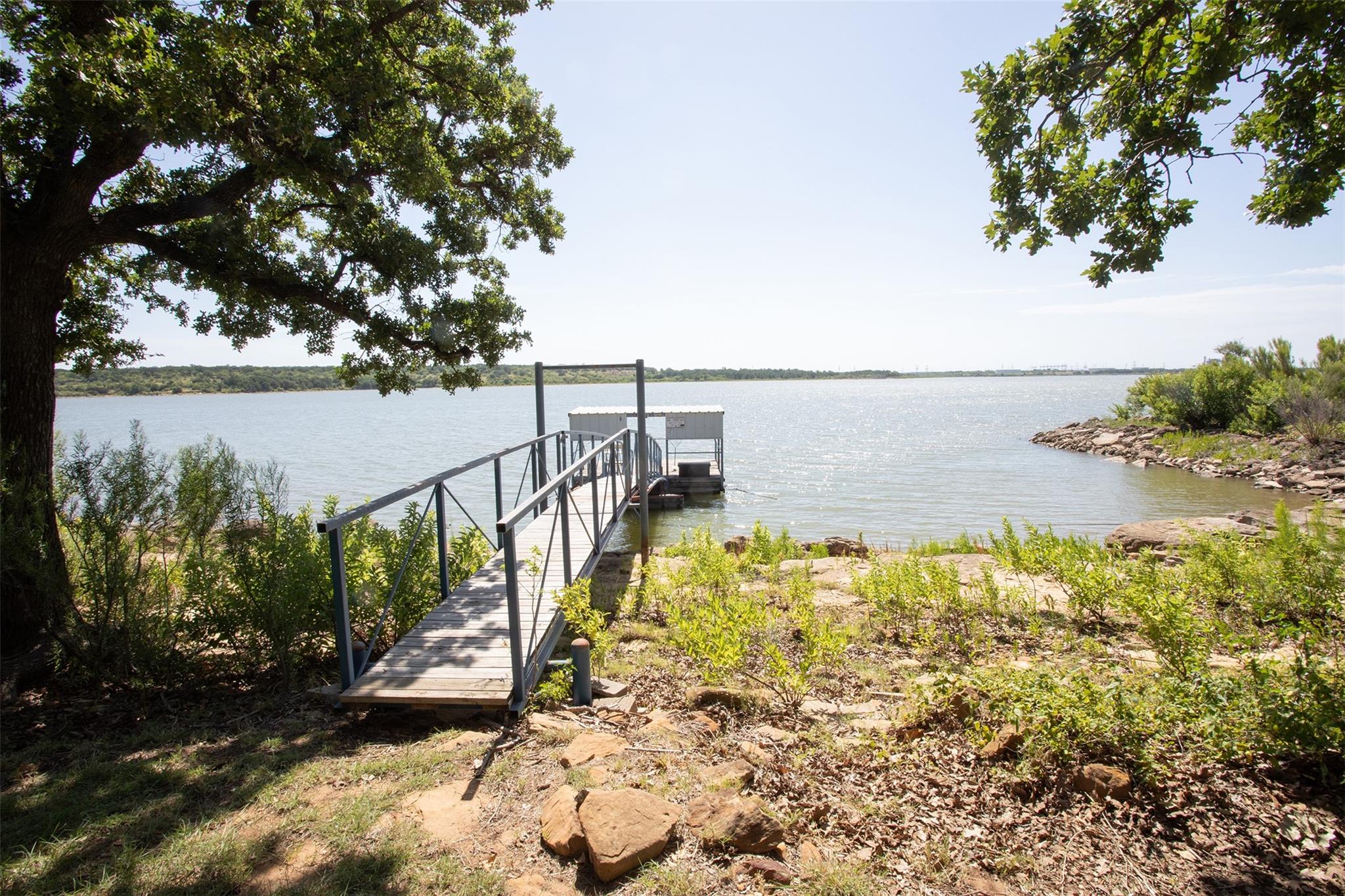 main property photo 19
