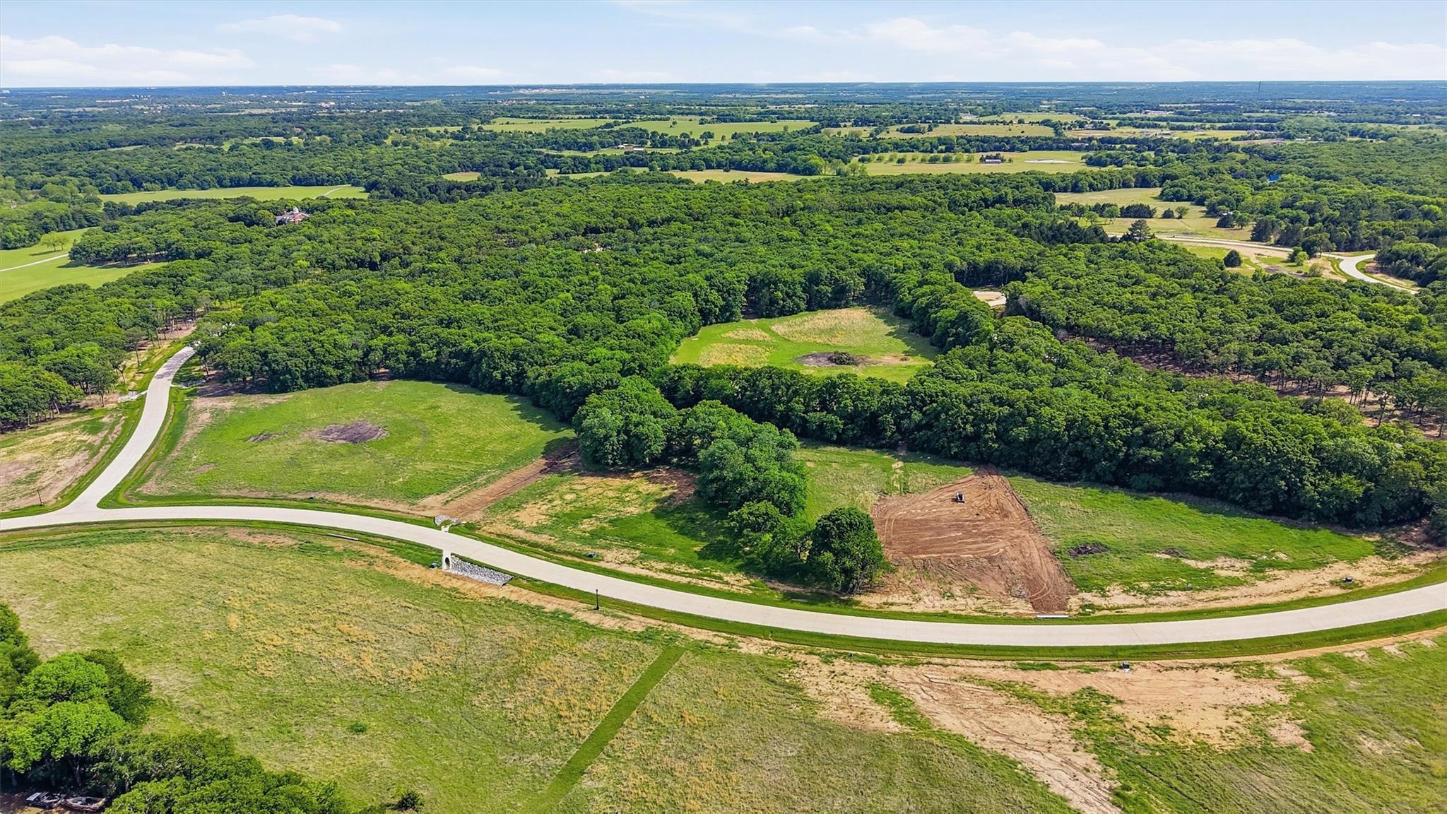 main property photo 15