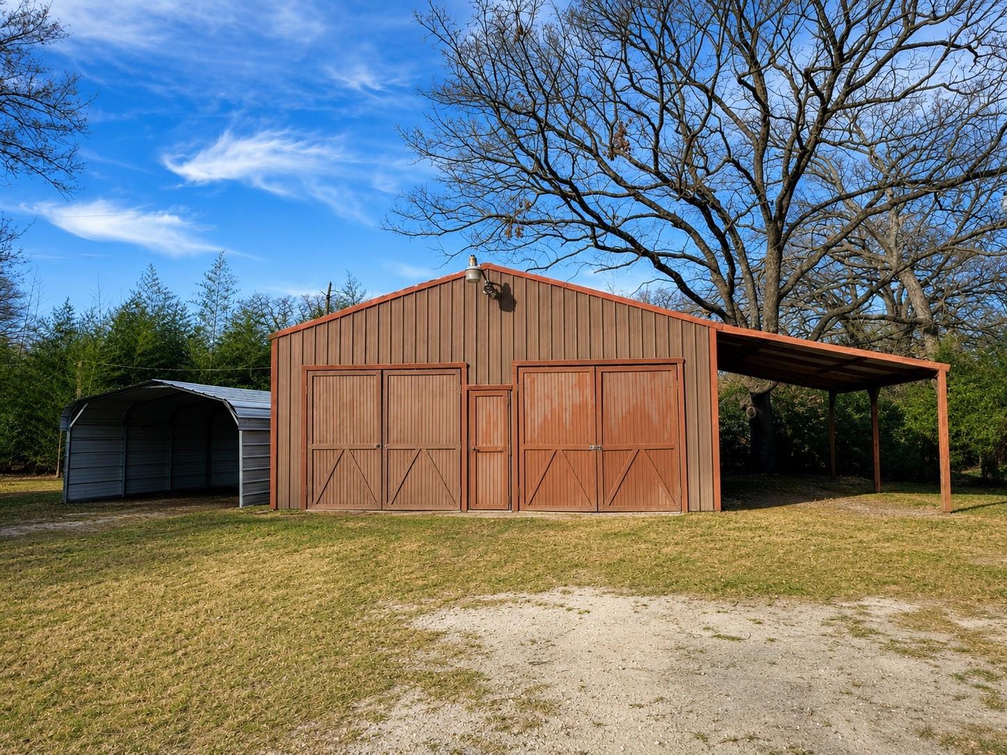 main property photo 8