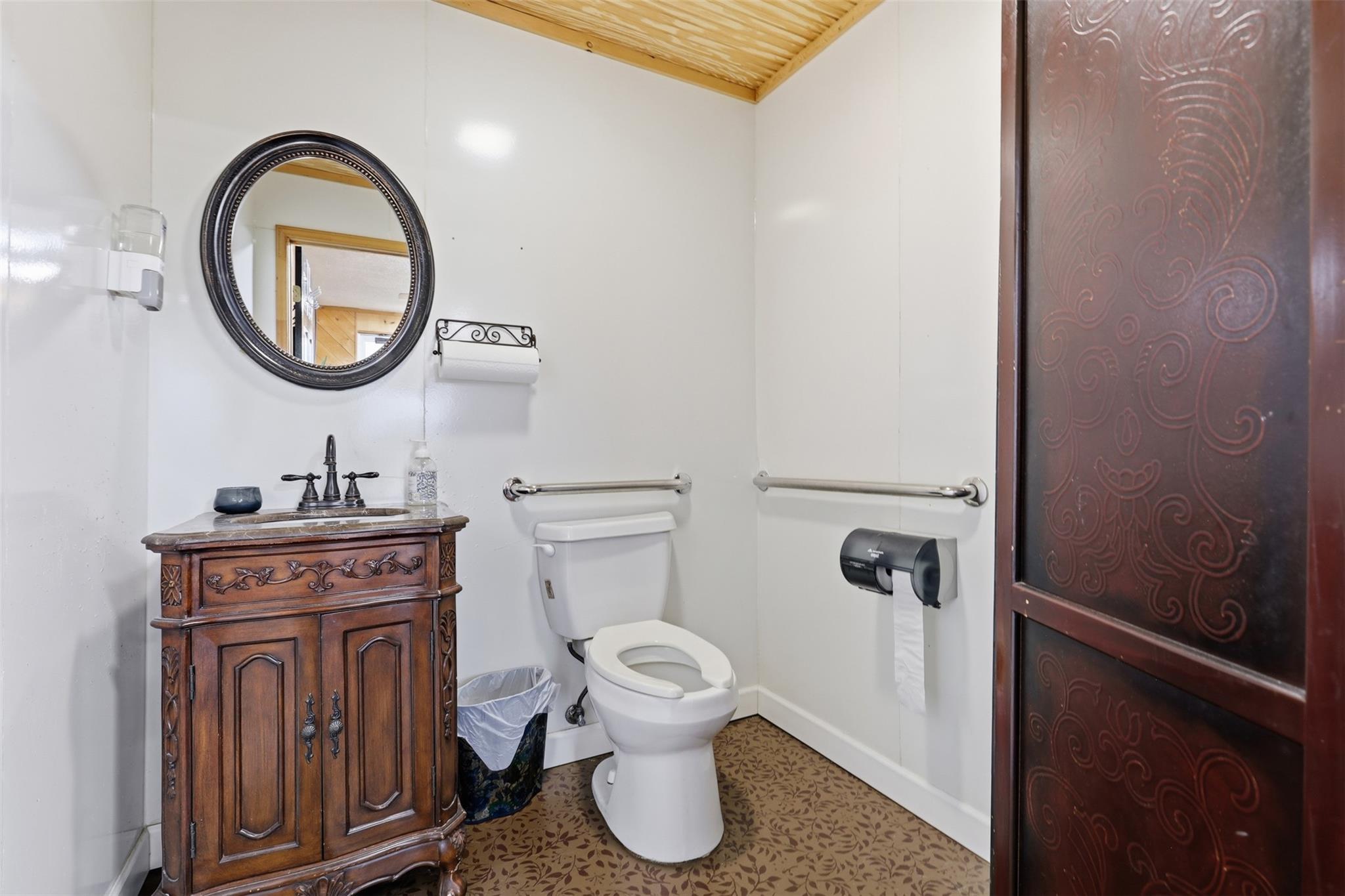 main property photo 5