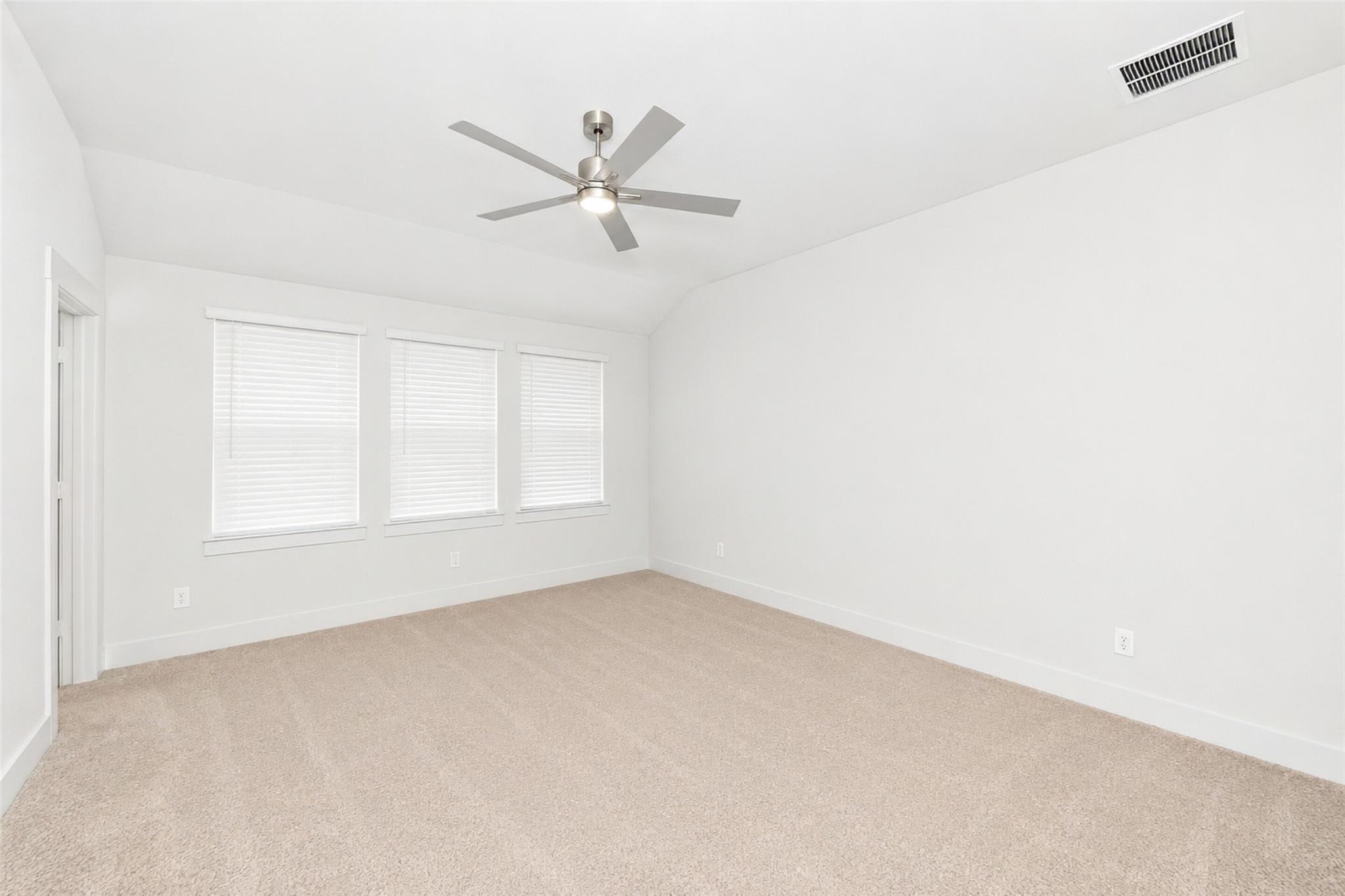 property viewer photo 16