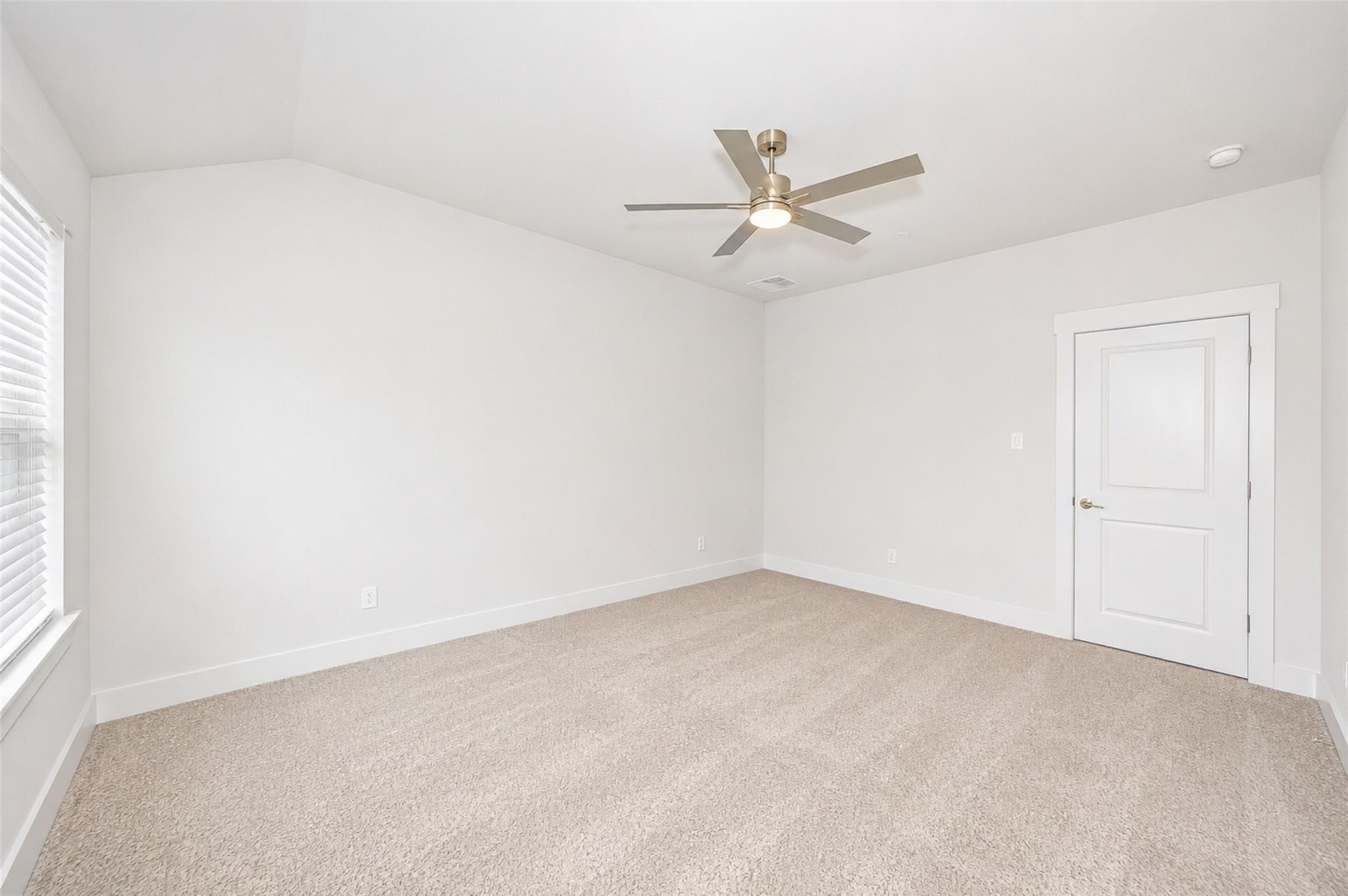 property viewer photo 17
