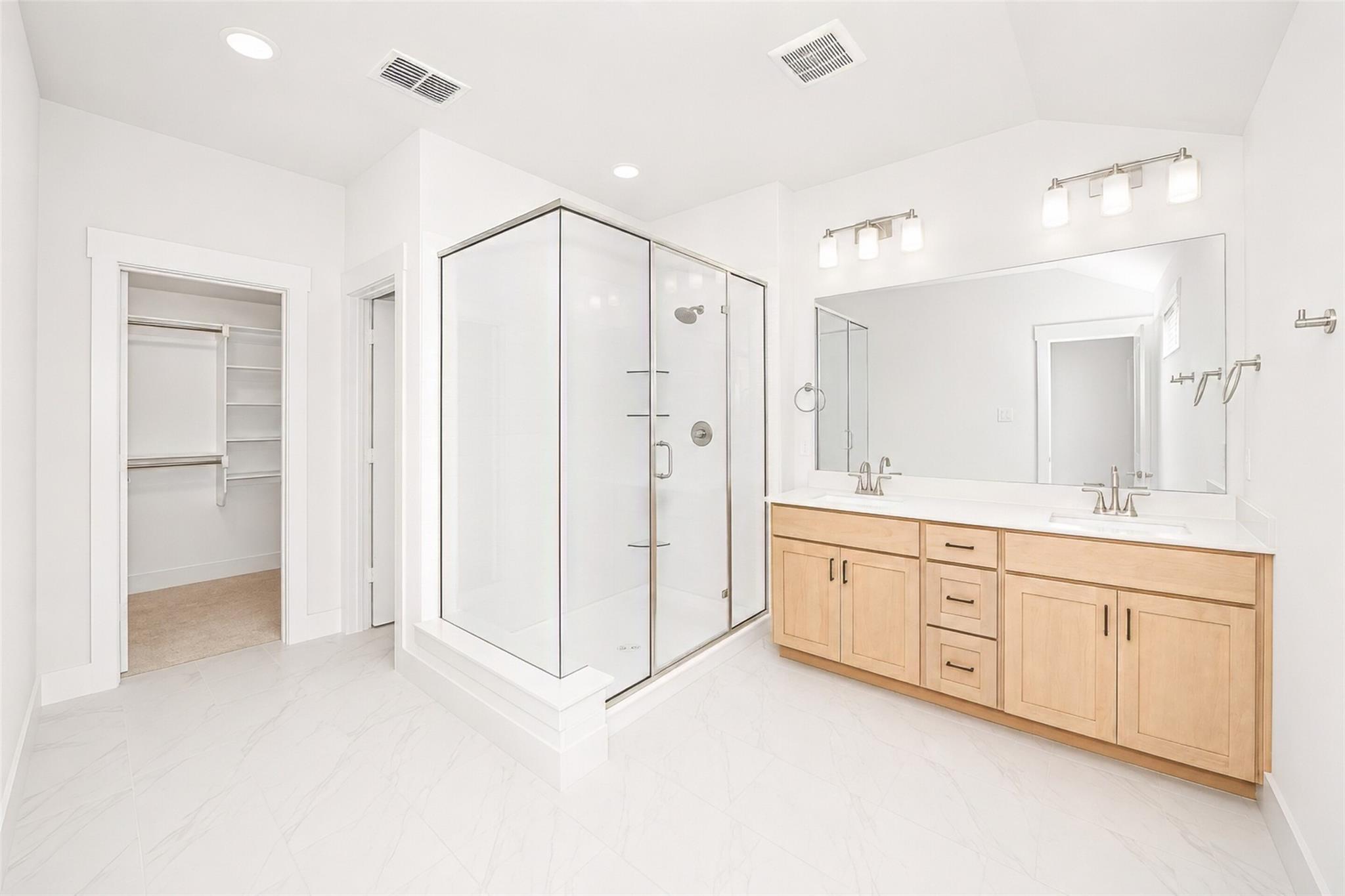 property viewer photo 20