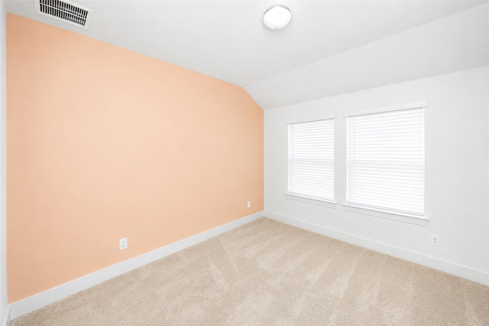 property viewer photo 25