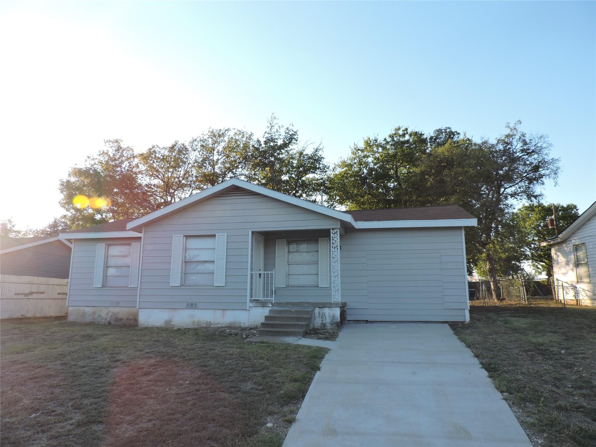 main property photo 5