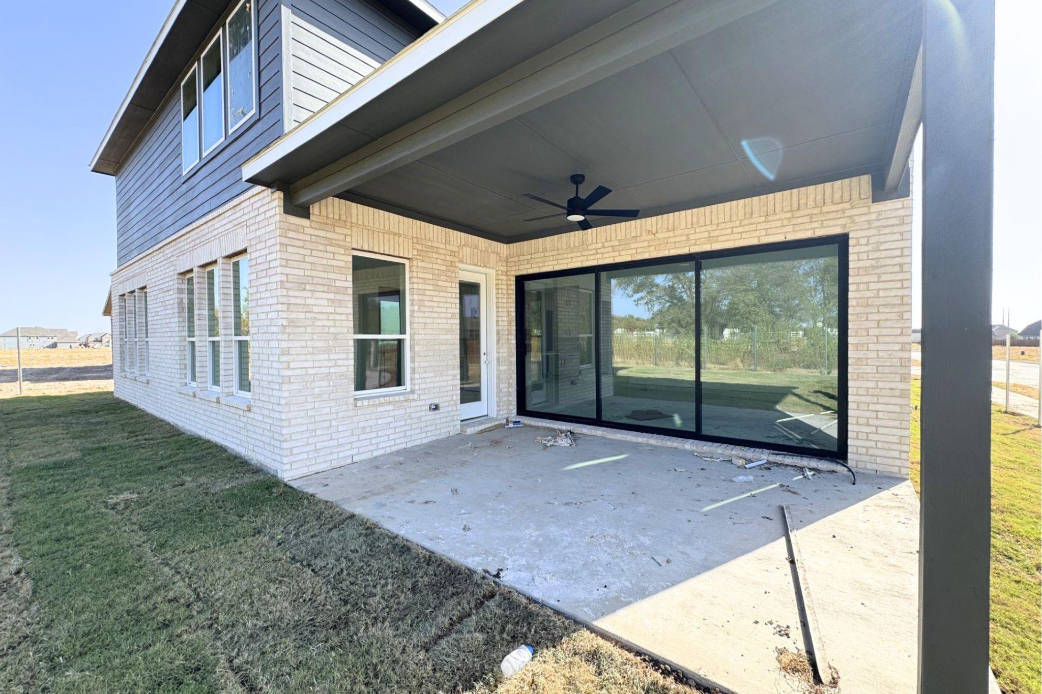 main property photo 11