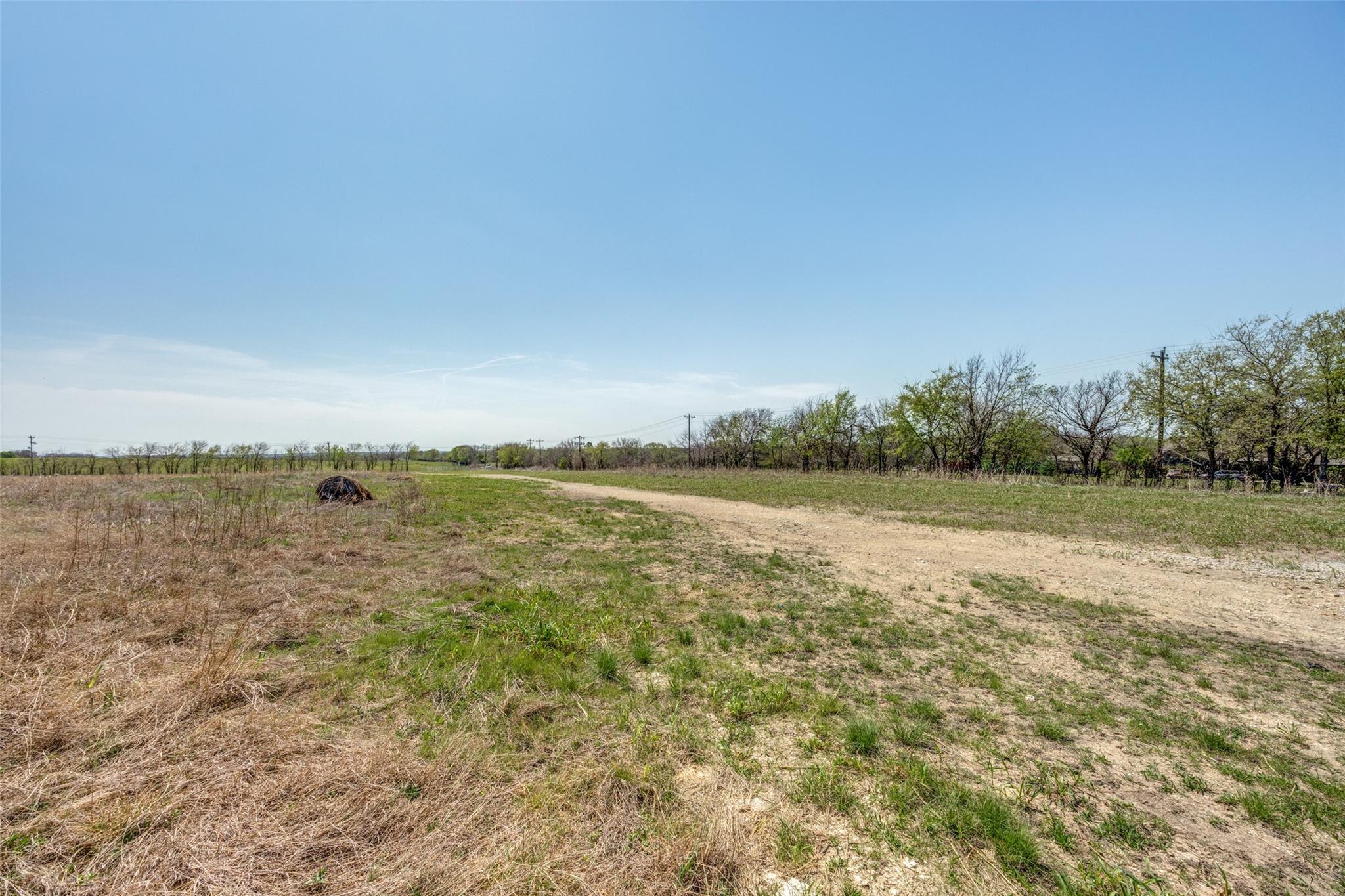 main property photo 7