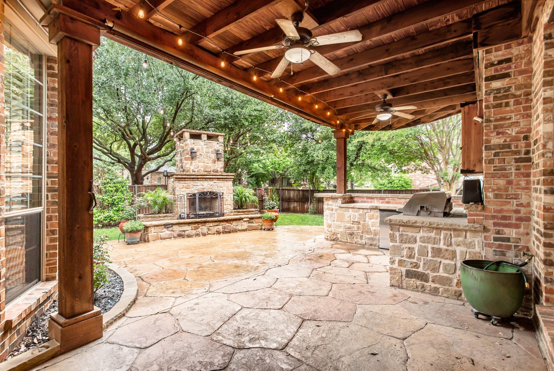 main property photo 30