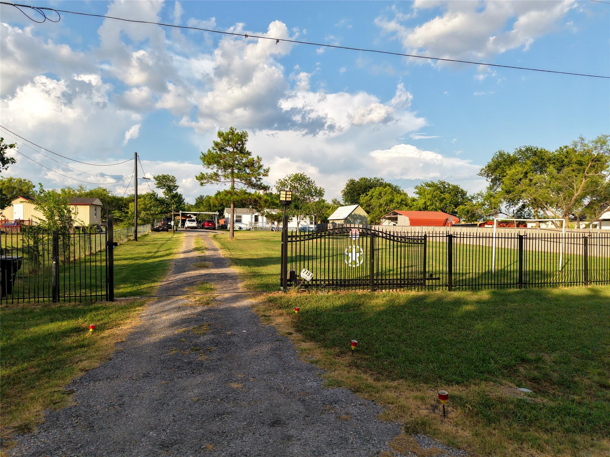 main property photo 14