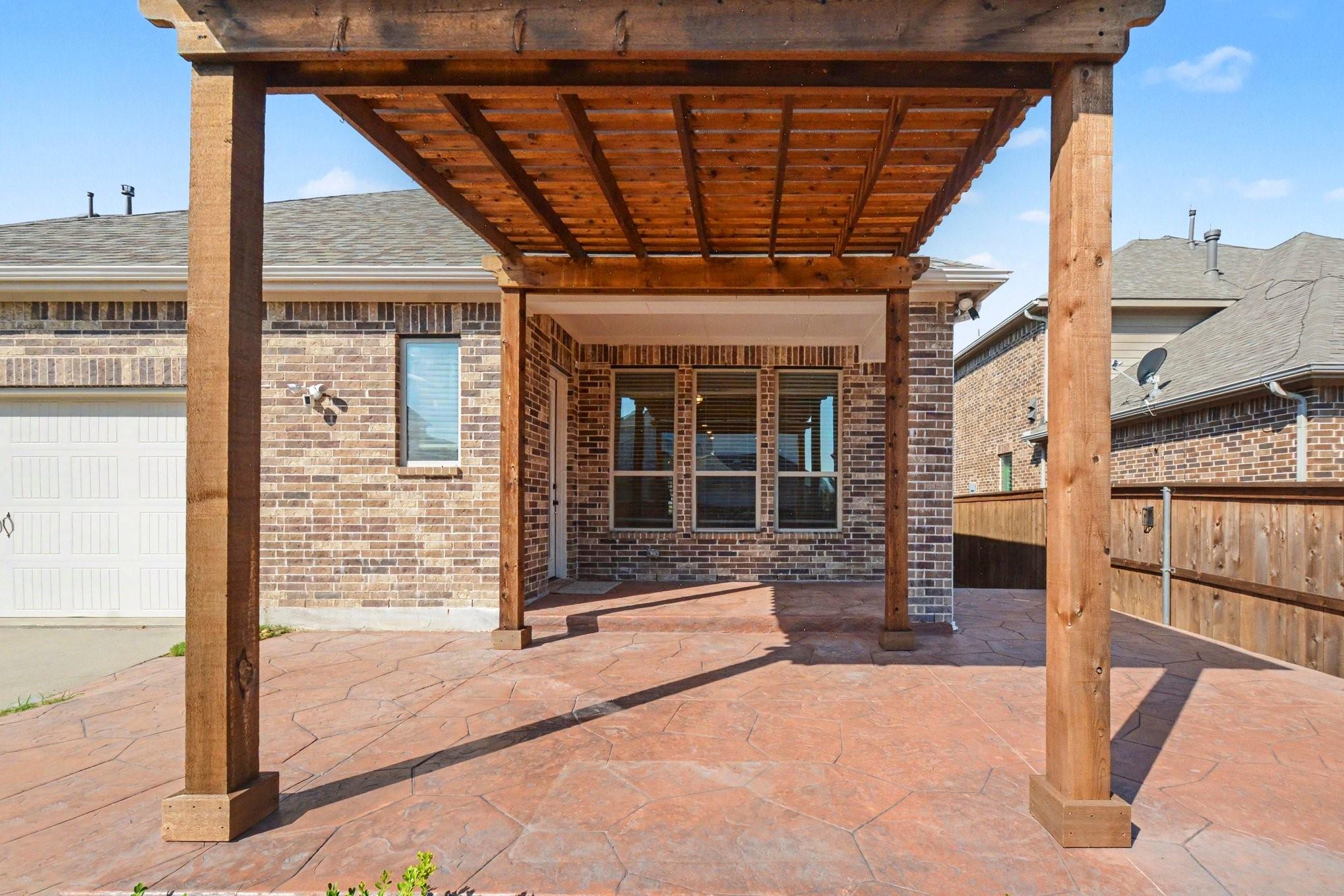 main property photo 30