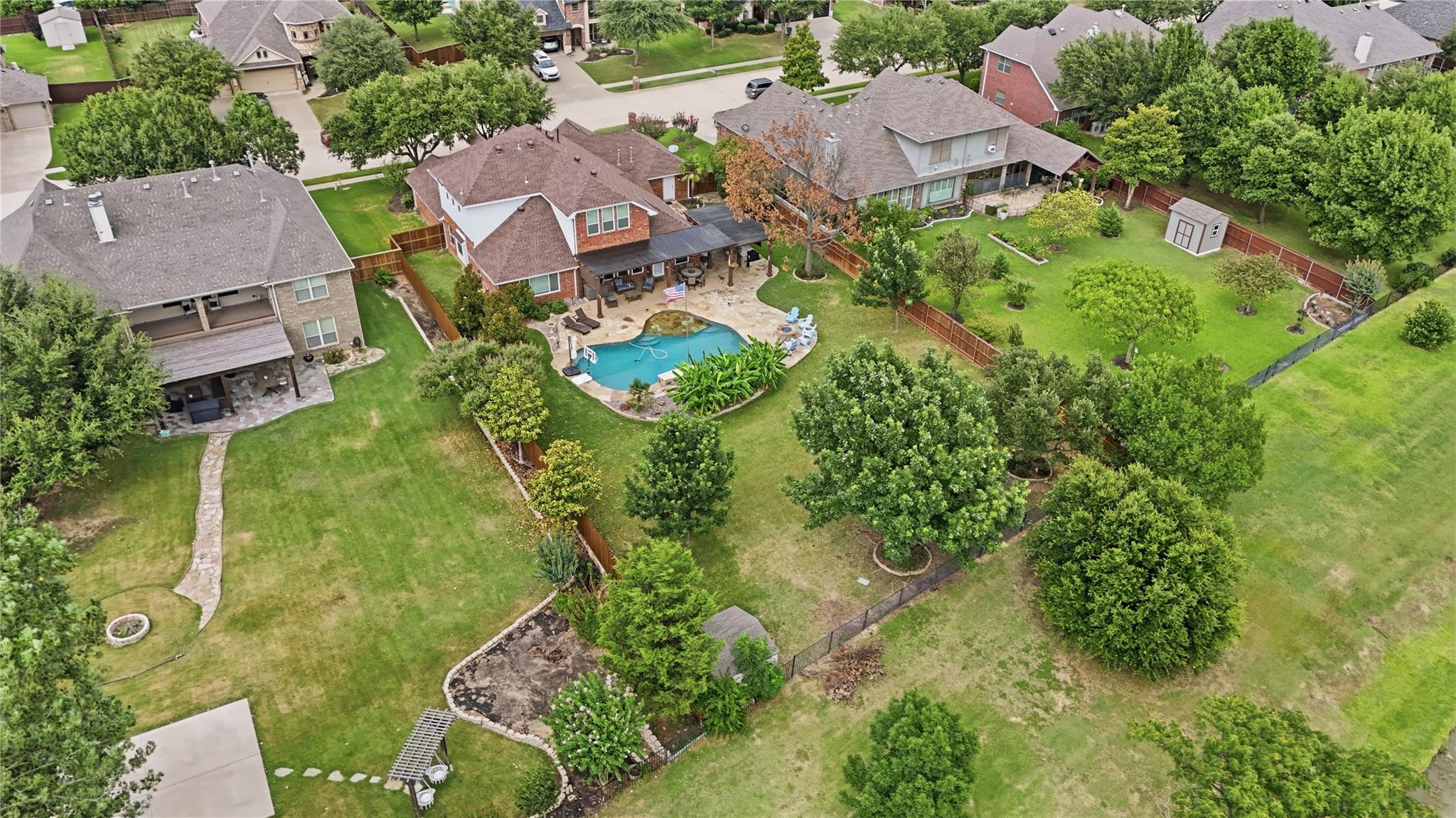 main property photo 29