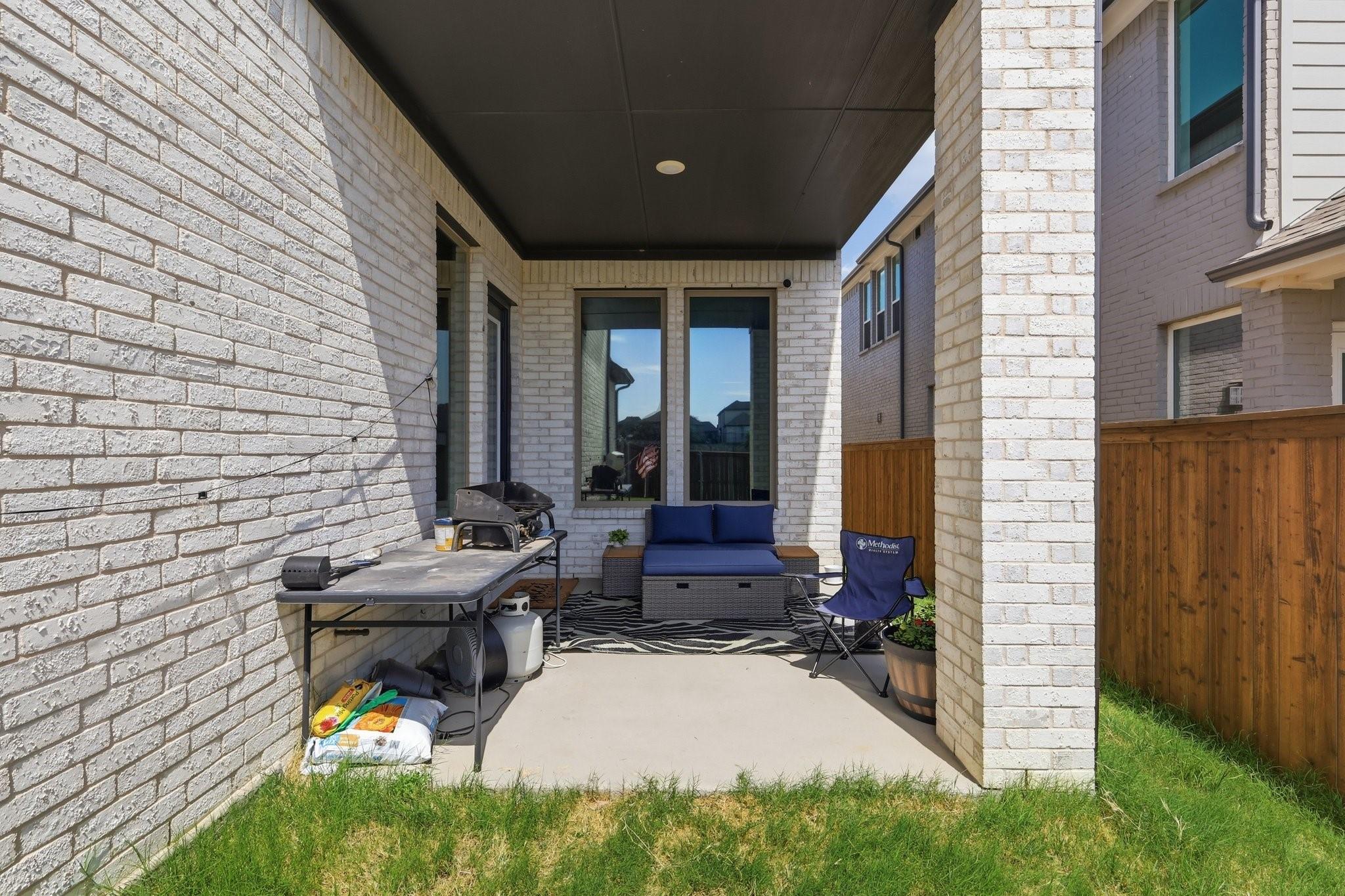 main property photo 29