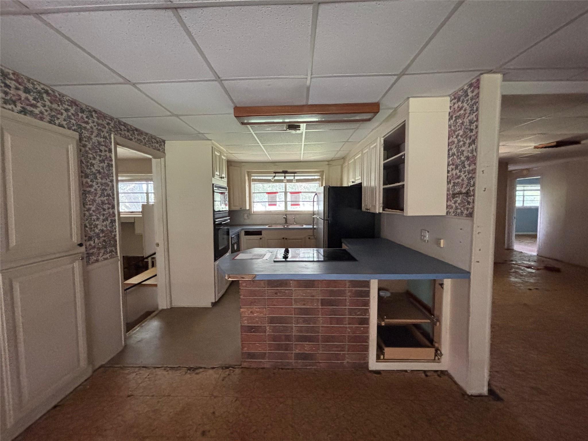 main property photo 13