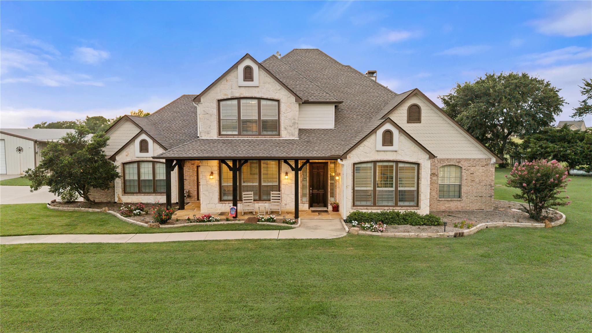 main property photo 4