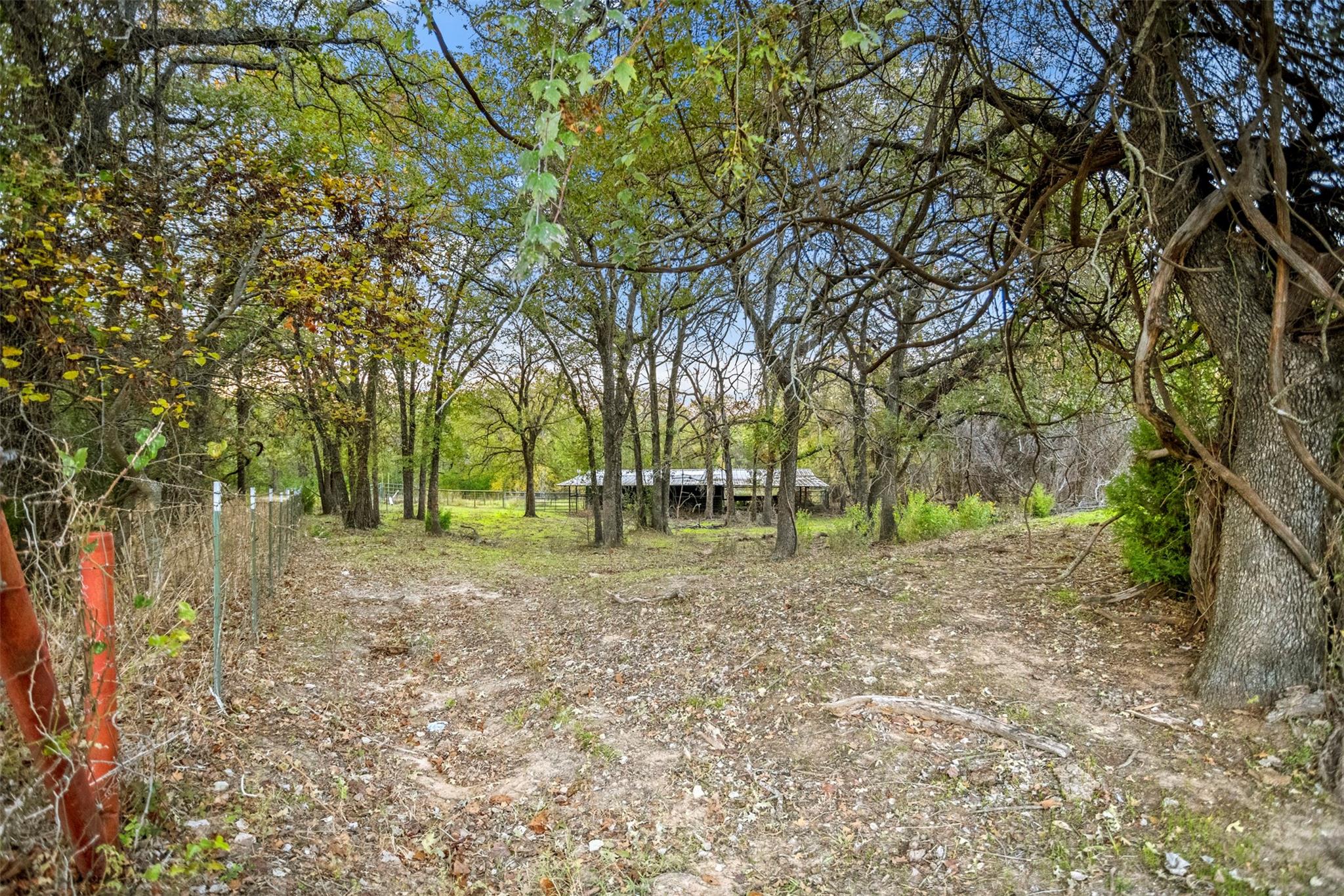 main property photo 16