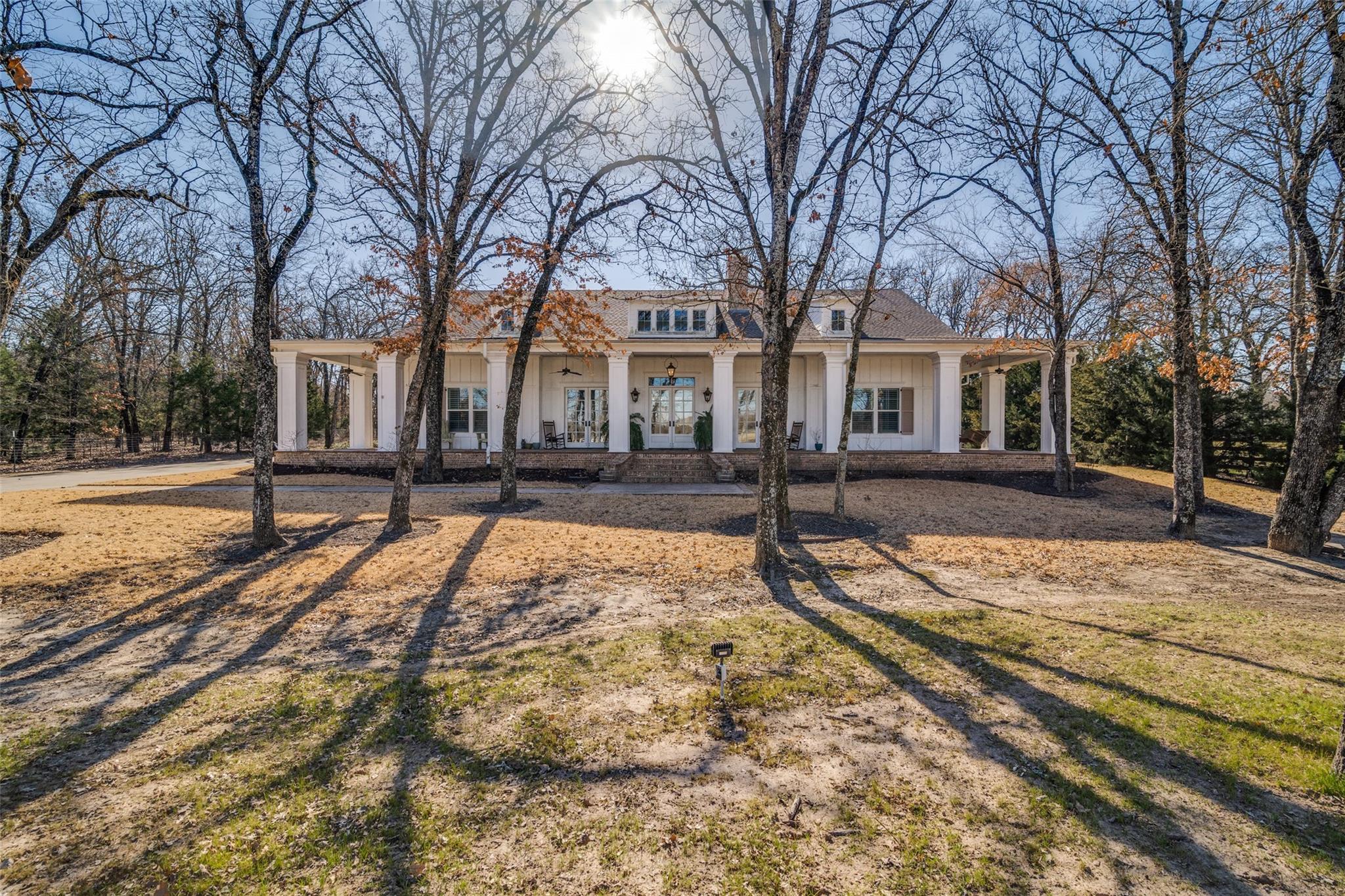 main property photo 28