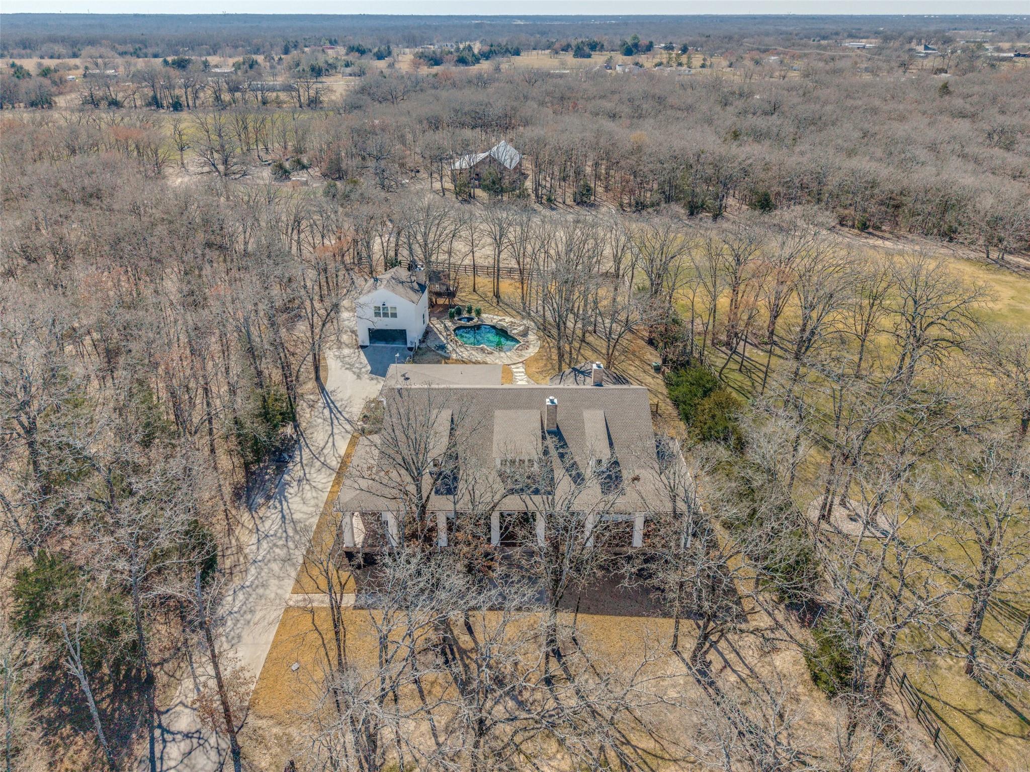 main property photo 36