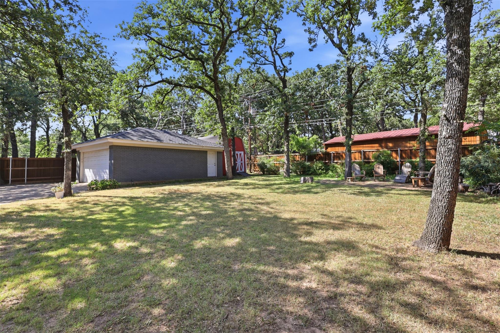 main property photo 22