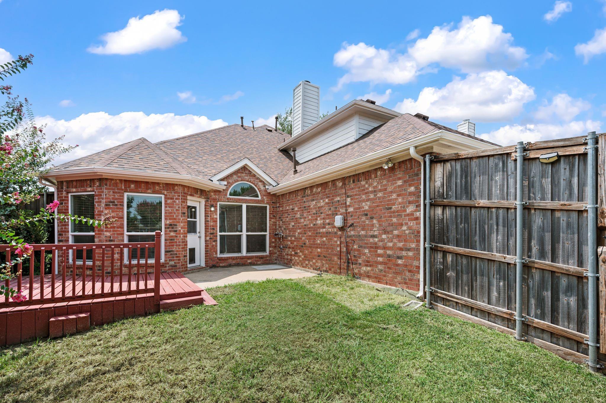 main property photo 28