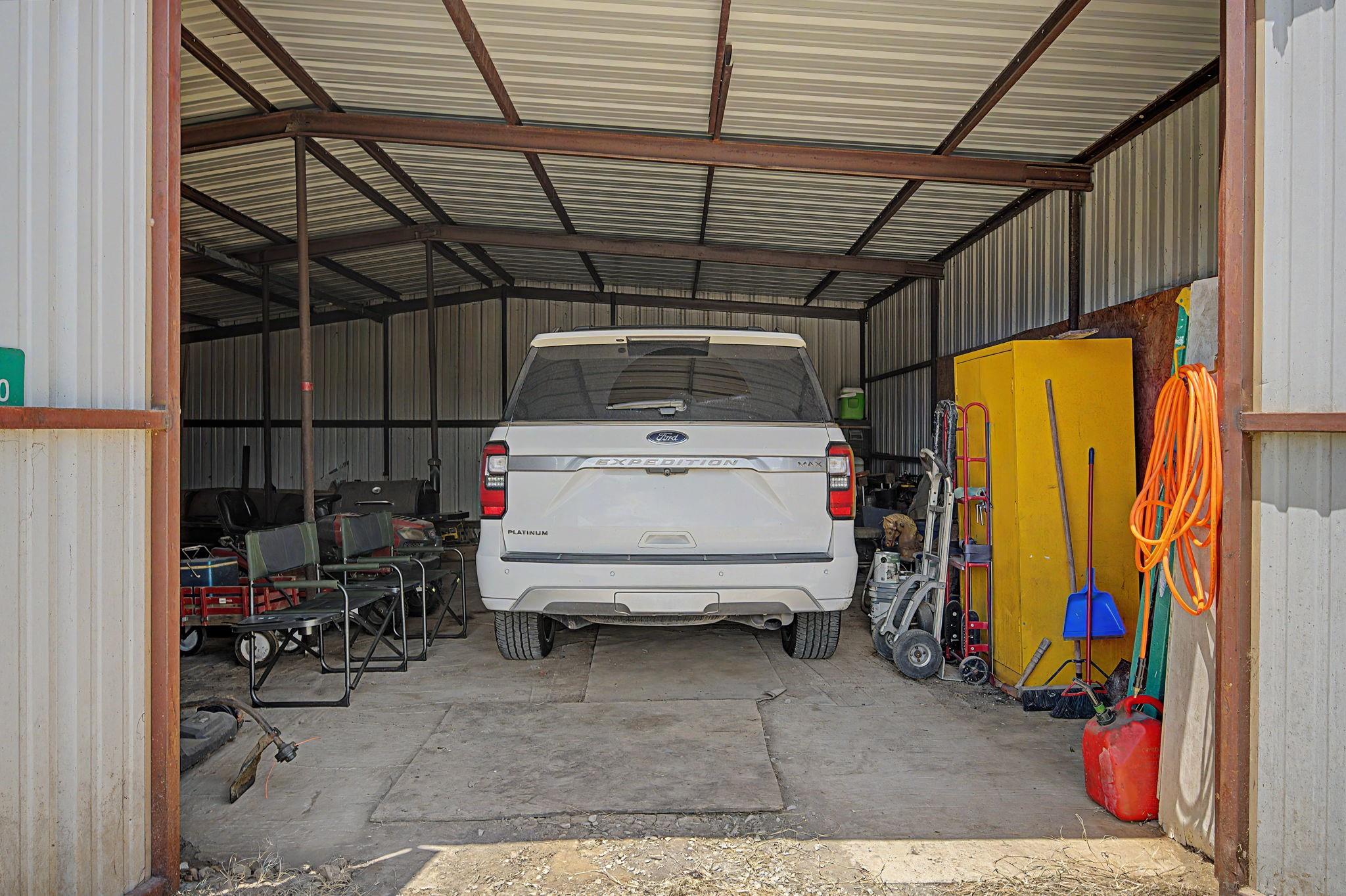 main property photo 35