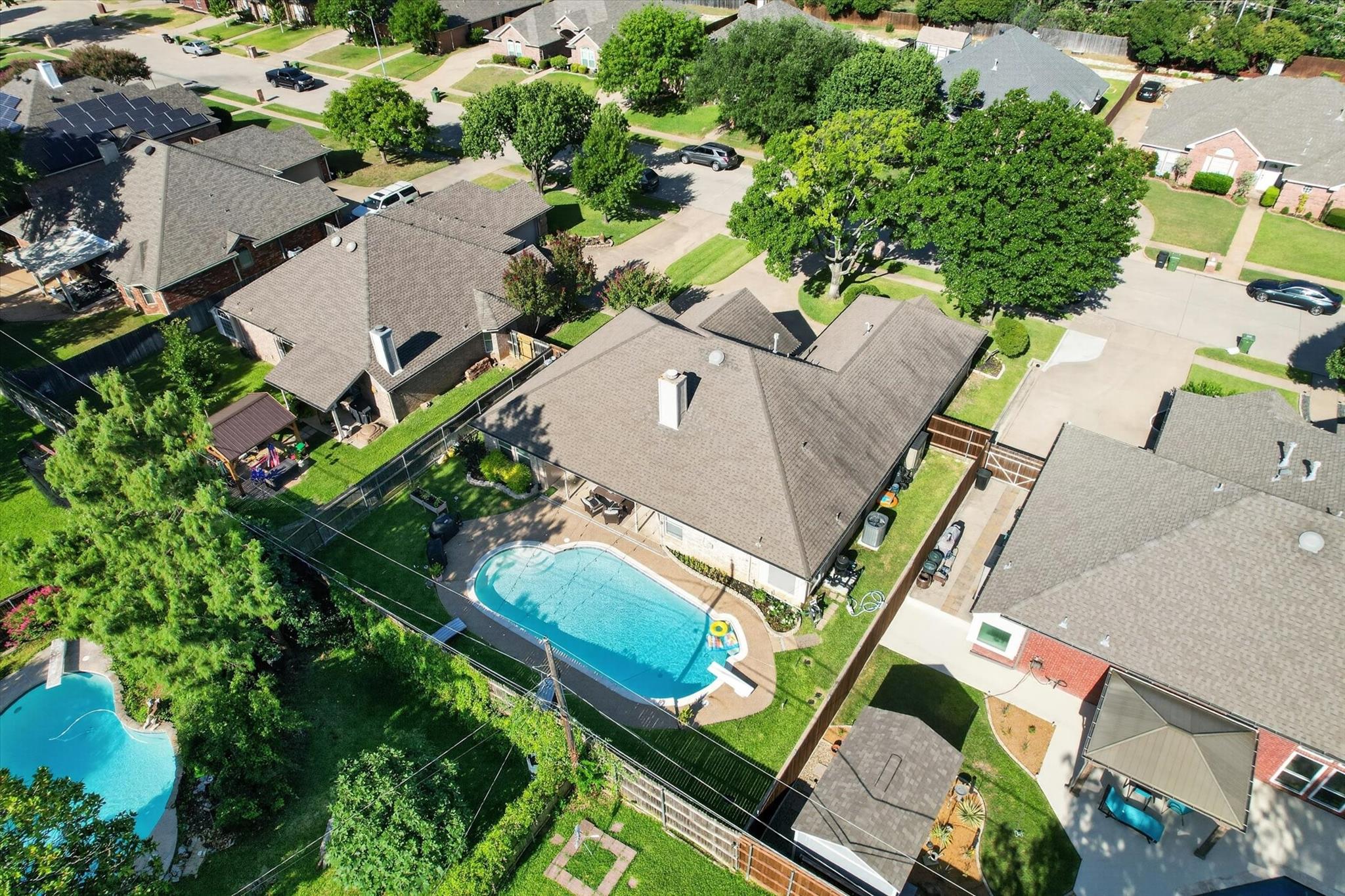 main property photo 38