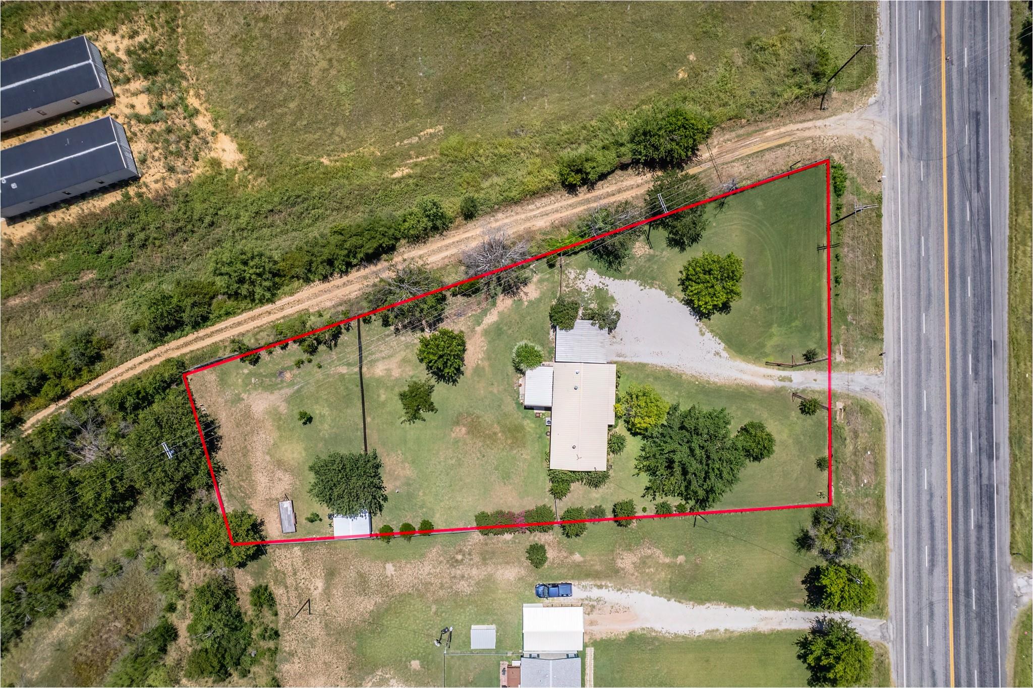 main property photo 39