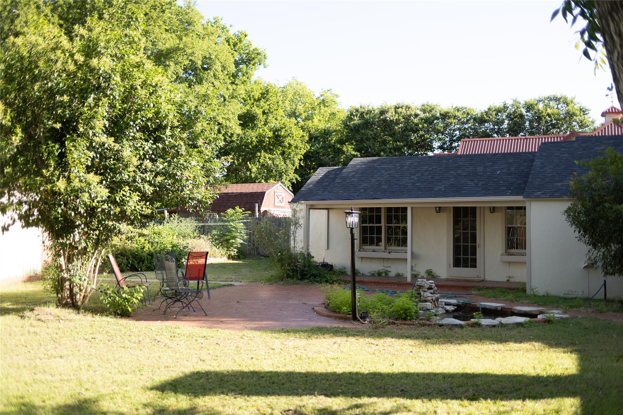 main property photo 26