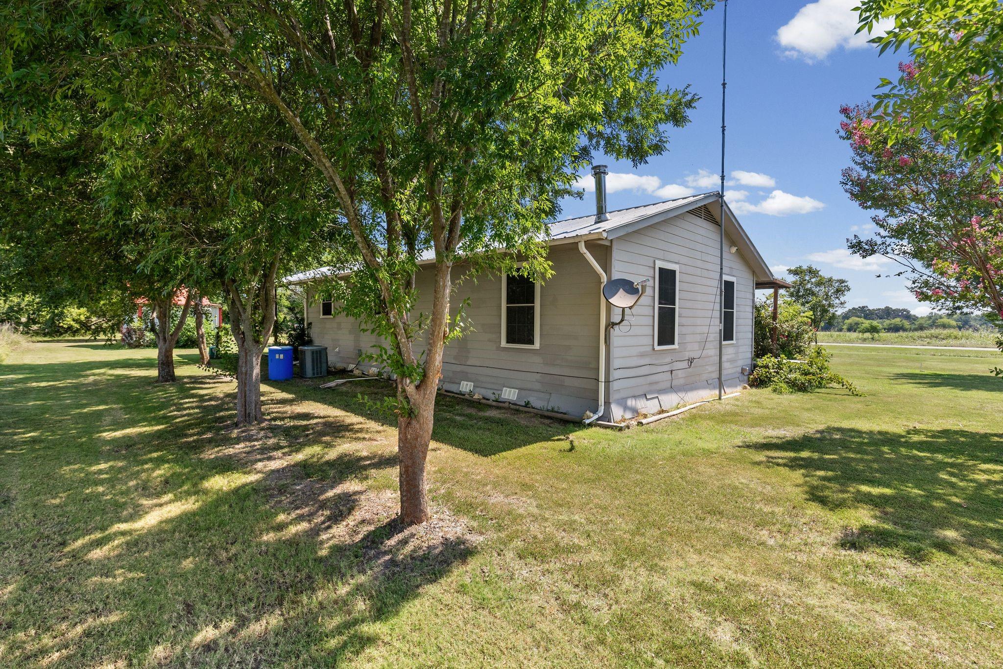 main property photo 19