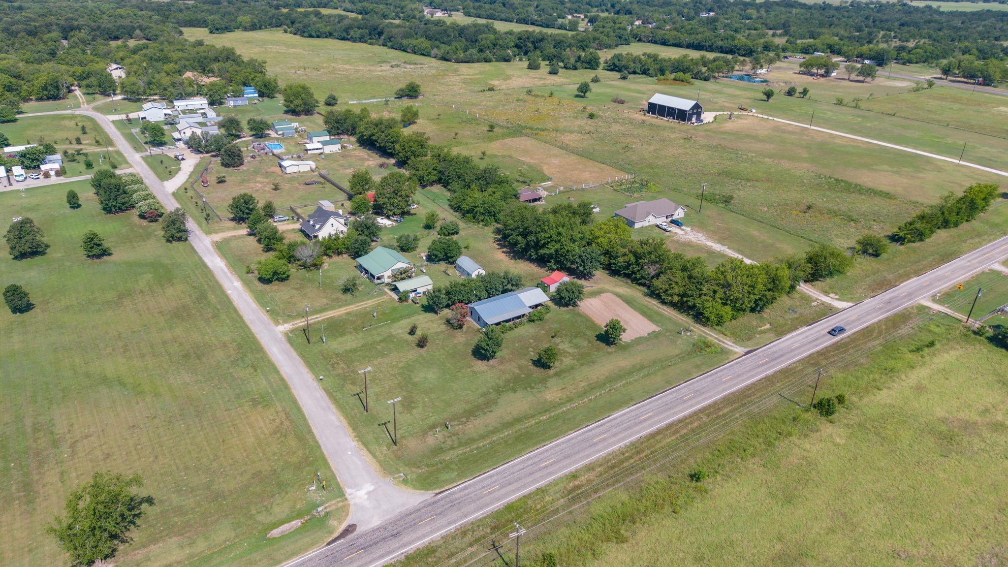 main property photo 24