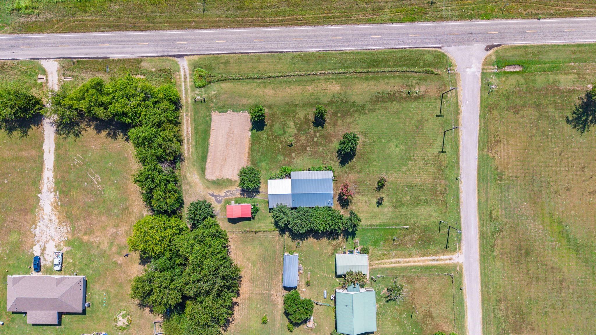 main property photo 25