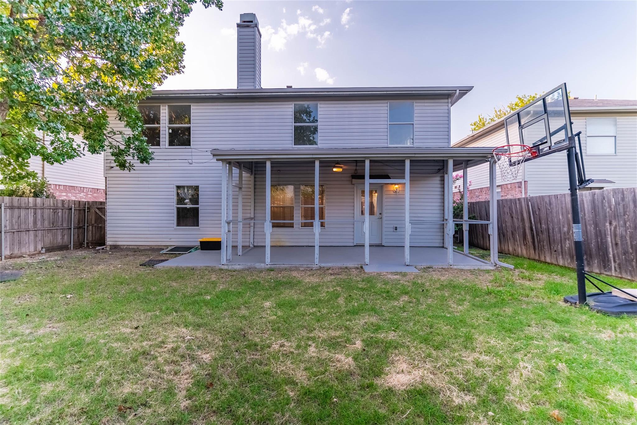 main property photo 18