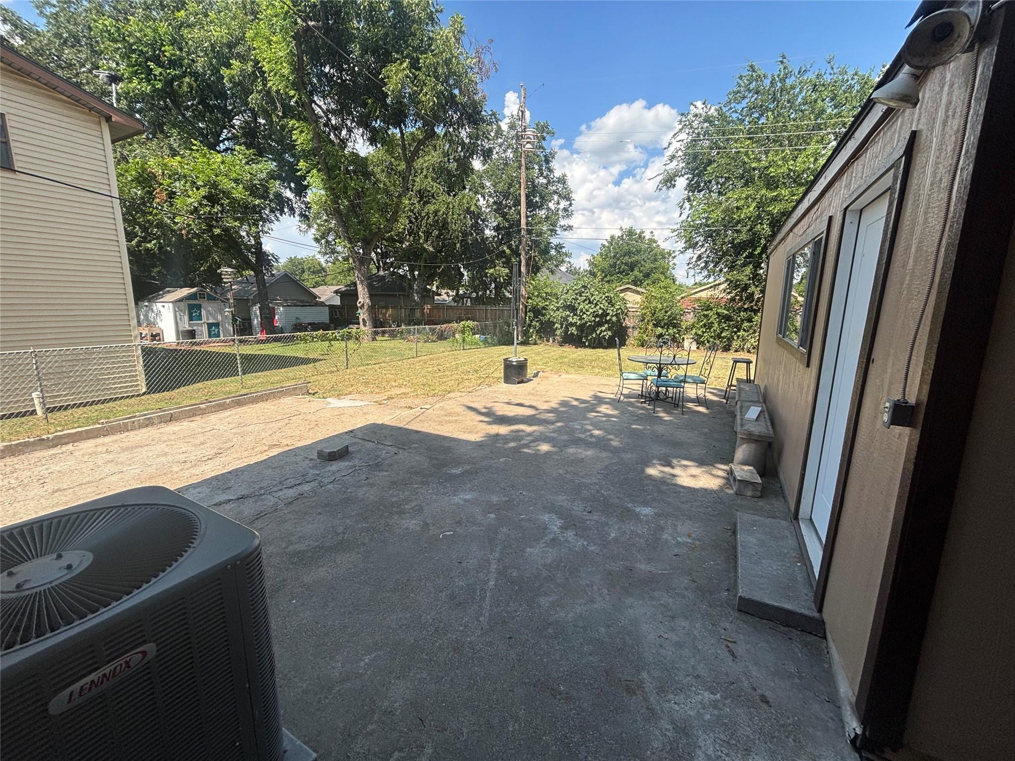 main property photo 34