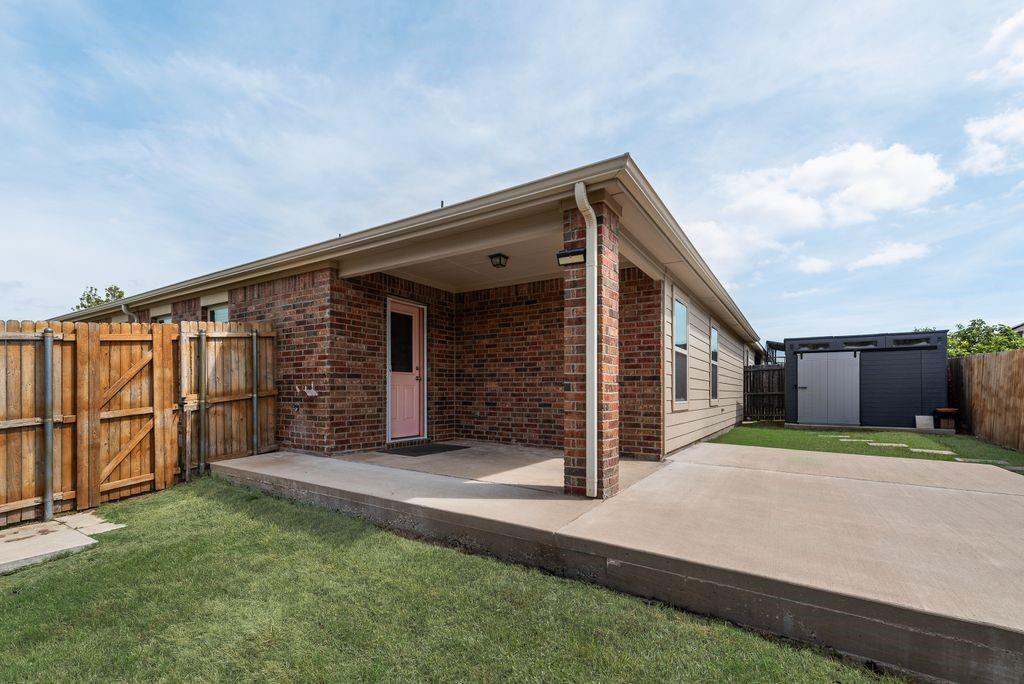 main property photo 26