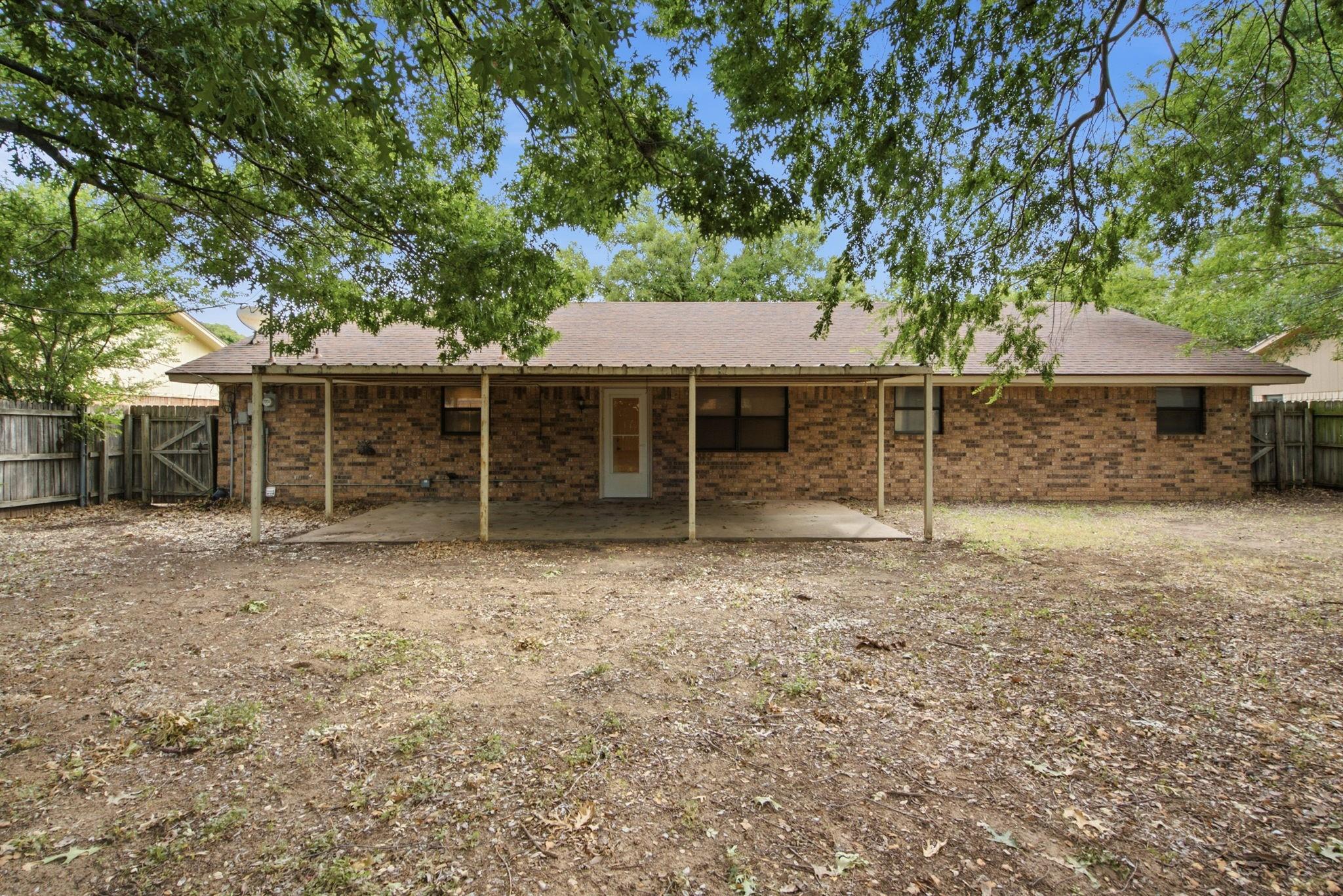 main property photo 31