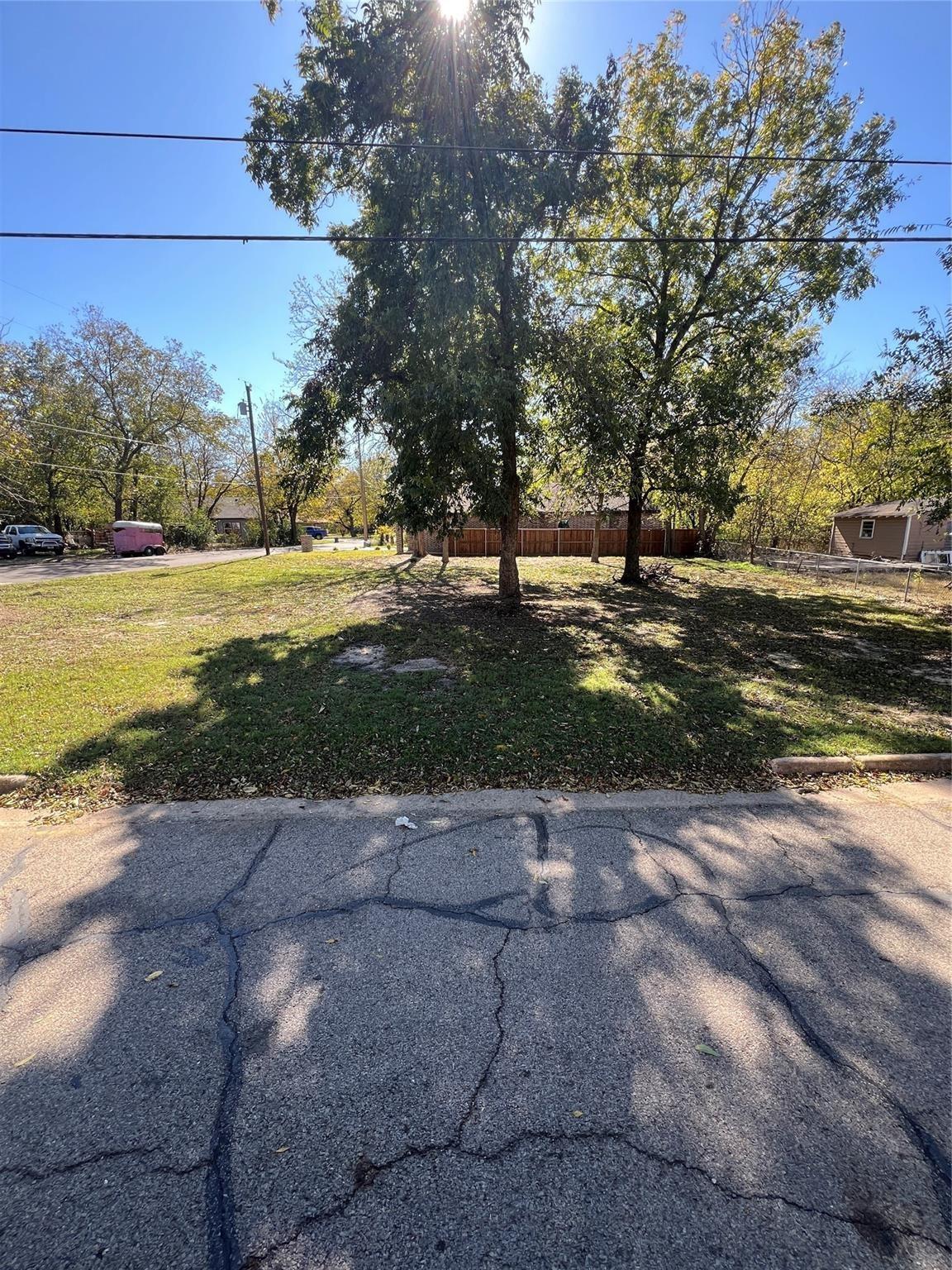 main property photo 11
