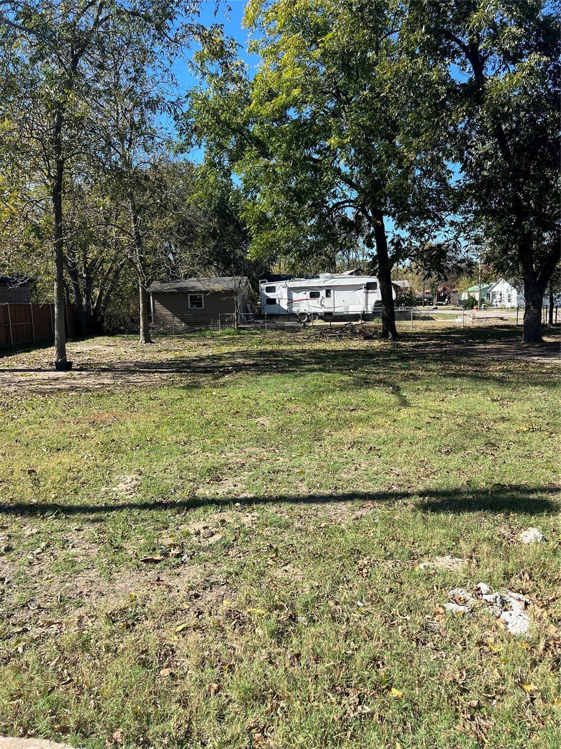 main property photo 8