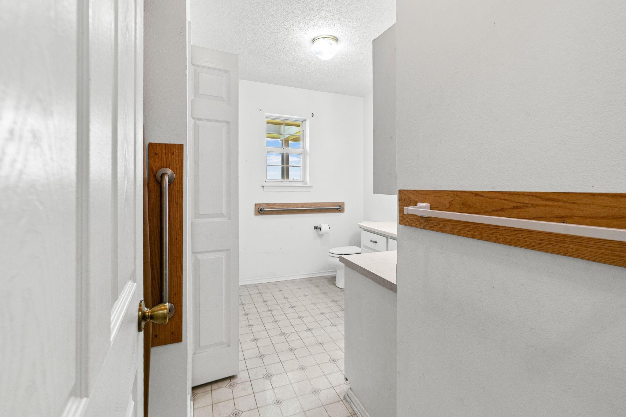 main property photo 11