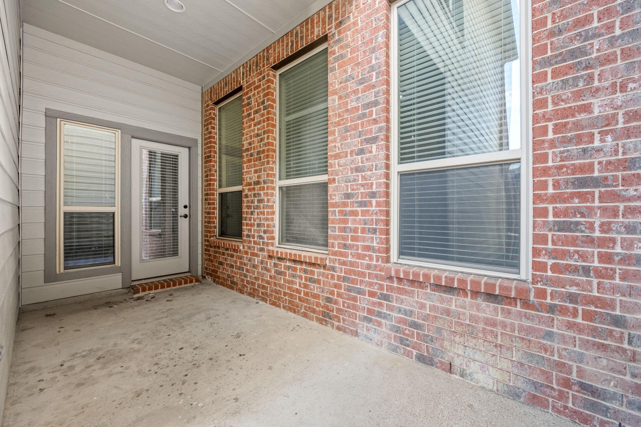 main property photo 23