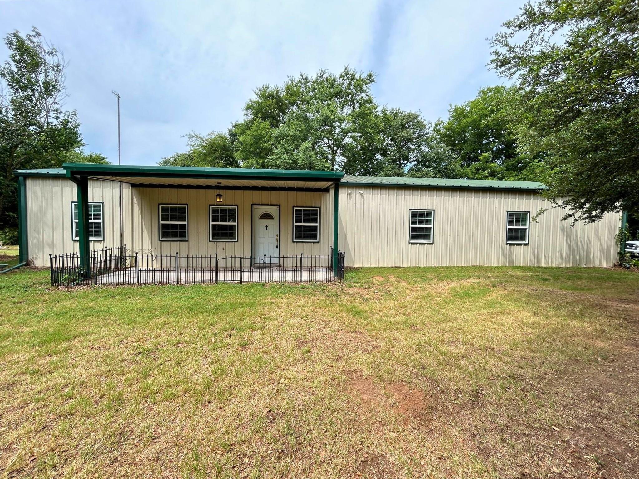 main property photo 6