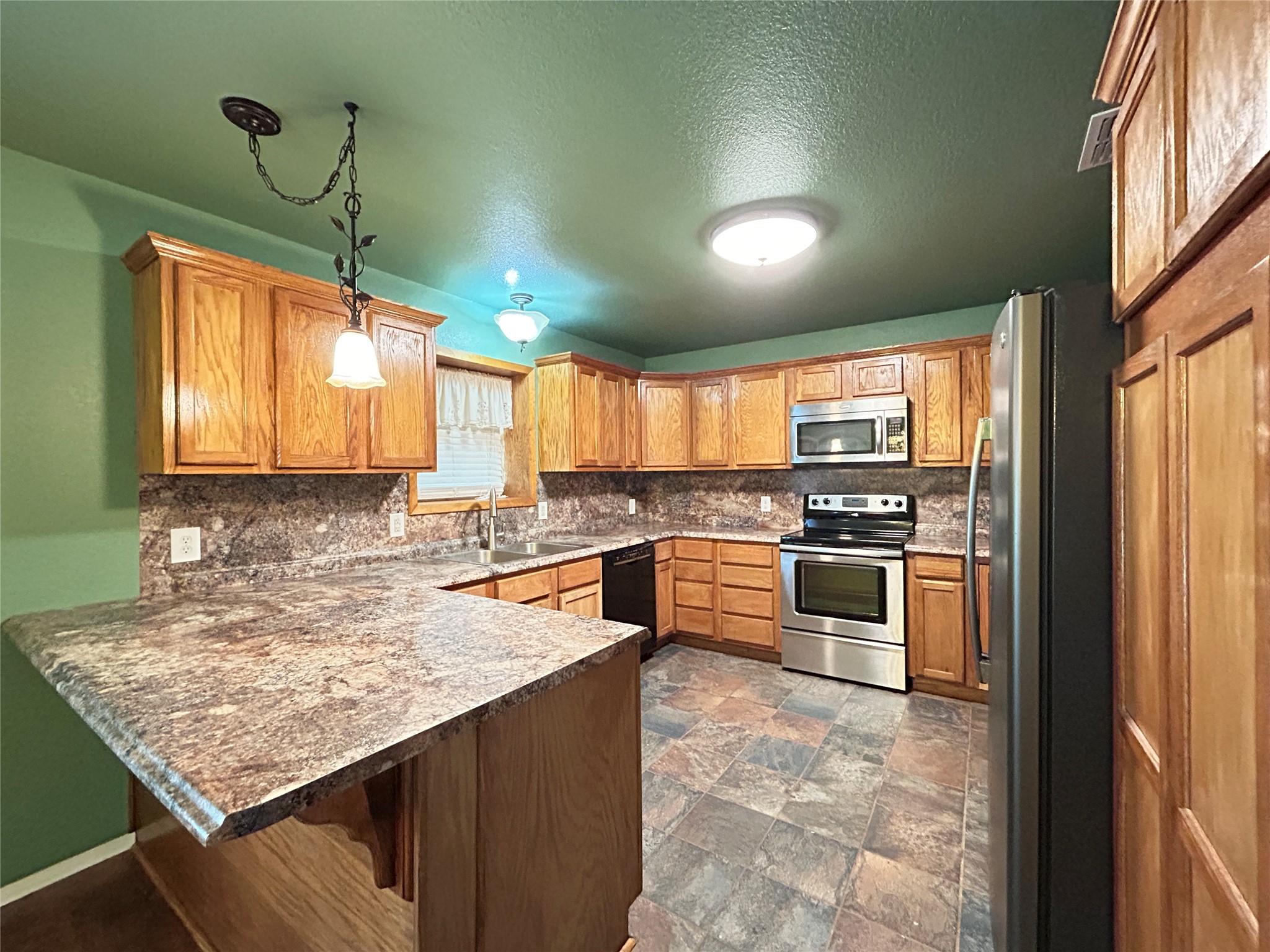 main property photo 7