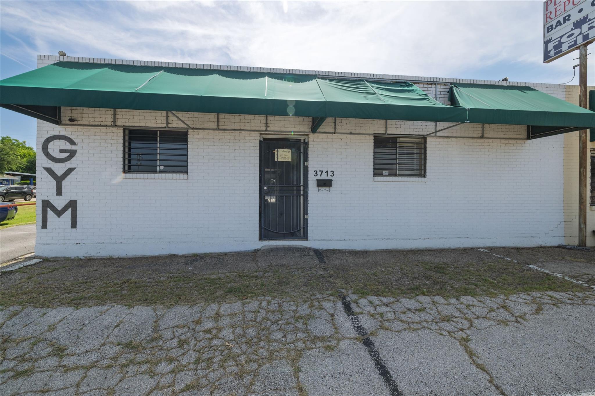 main property photo 12
