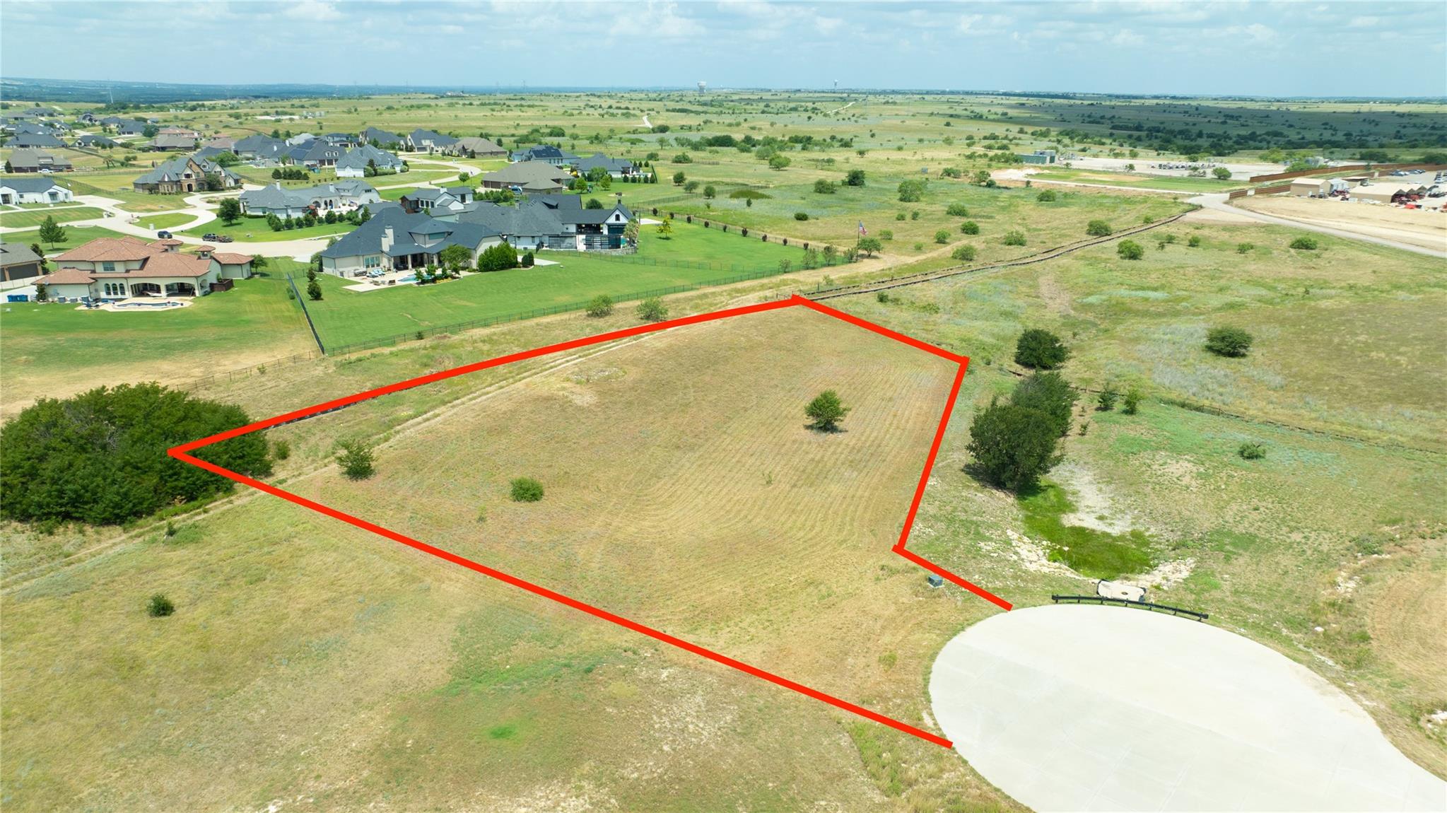 main property photo 9